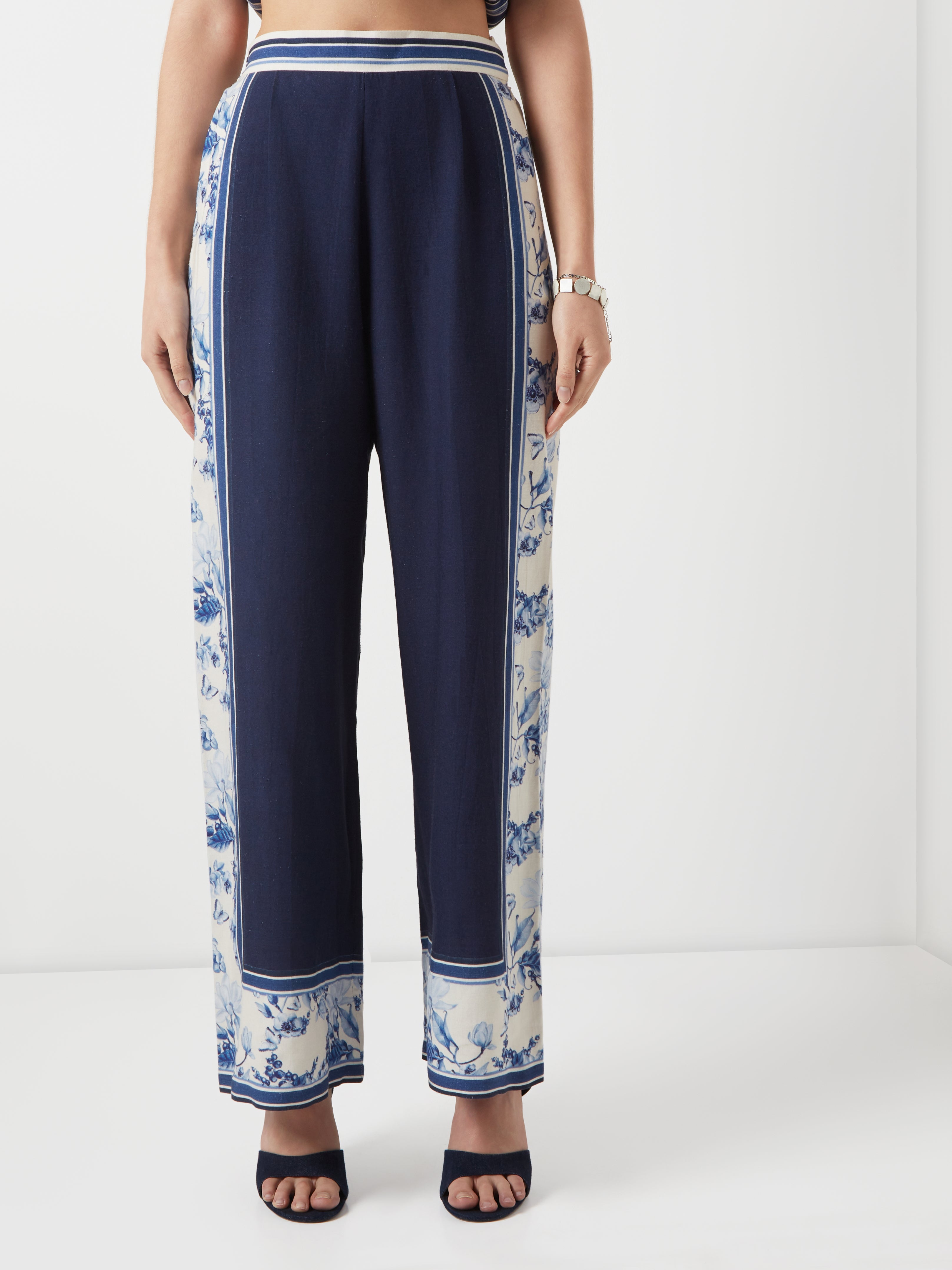 Bleu Creme Bloked Co-Ord Set