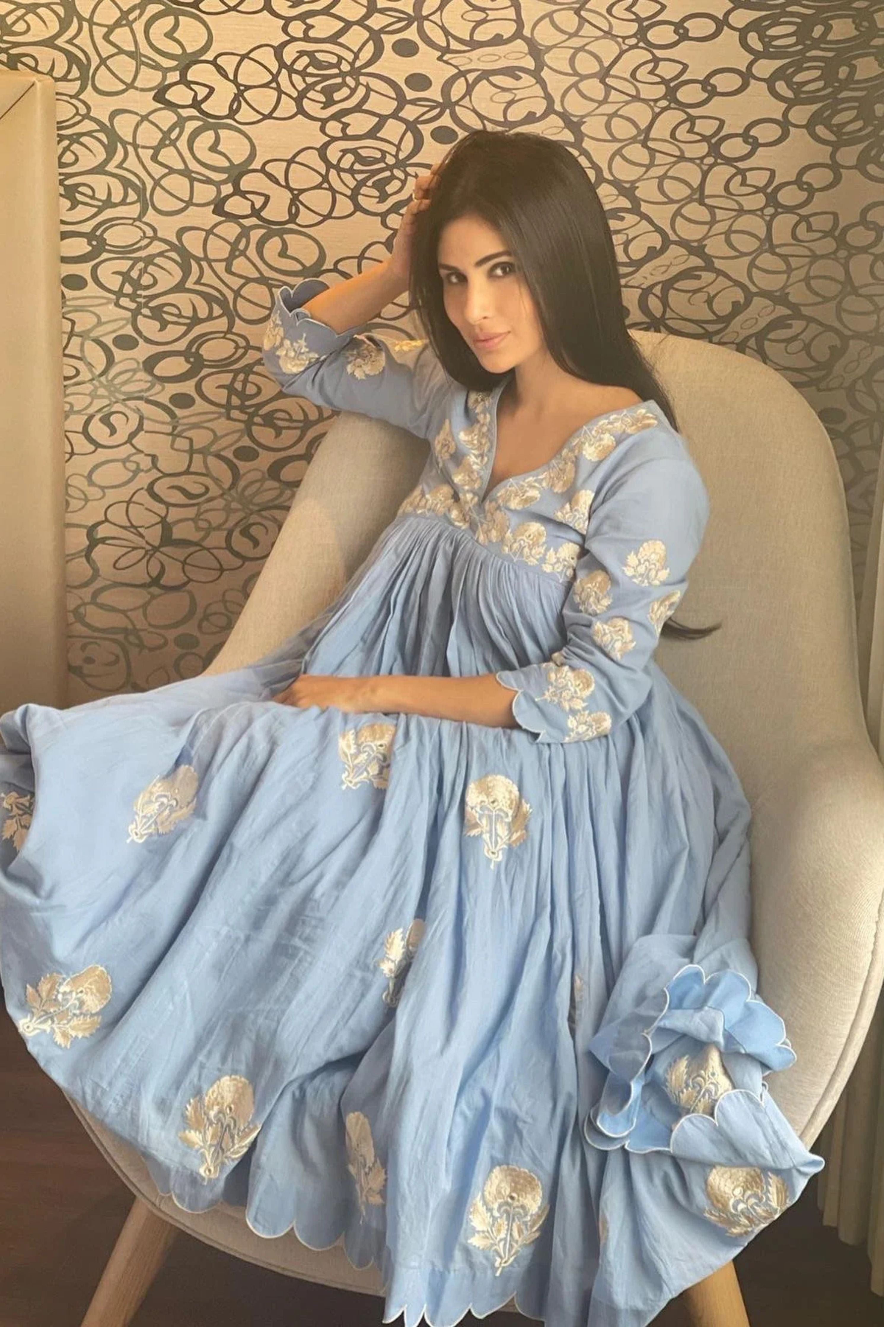 Mouni Roy In MOGRA KURTA SET