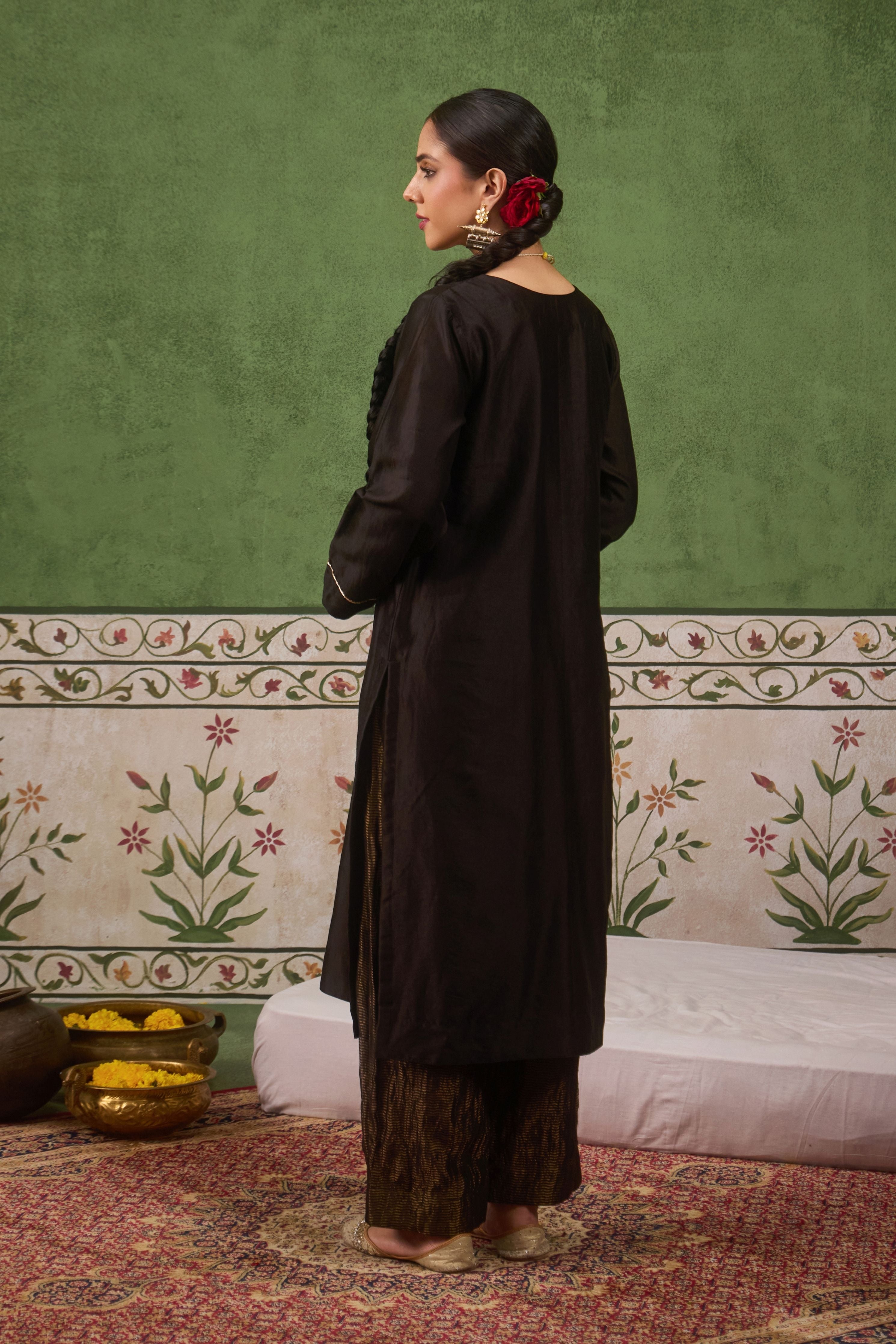 Inayat 2.0 Black Kurta Set