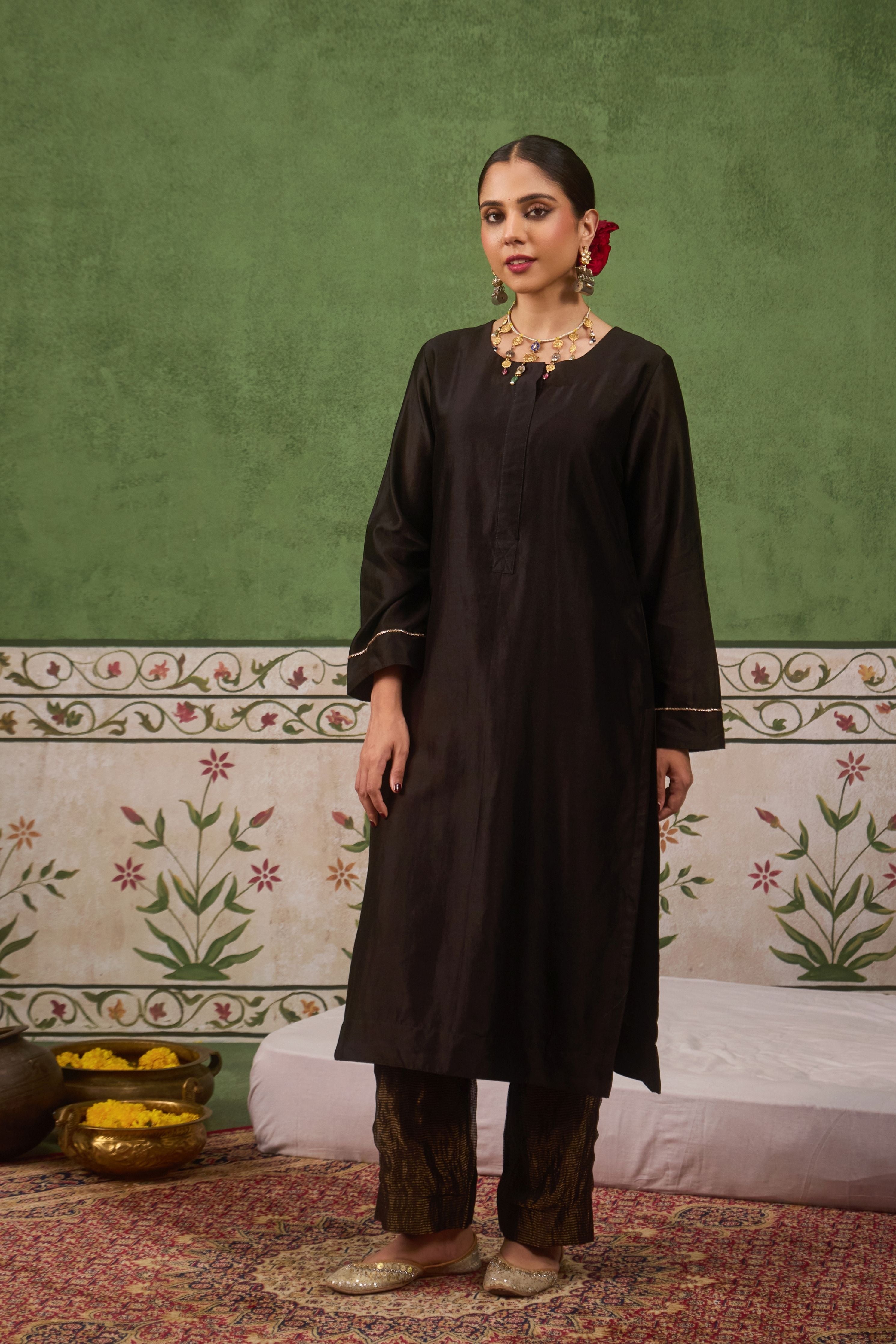 Inayat 2.0 Black Kurta Set
