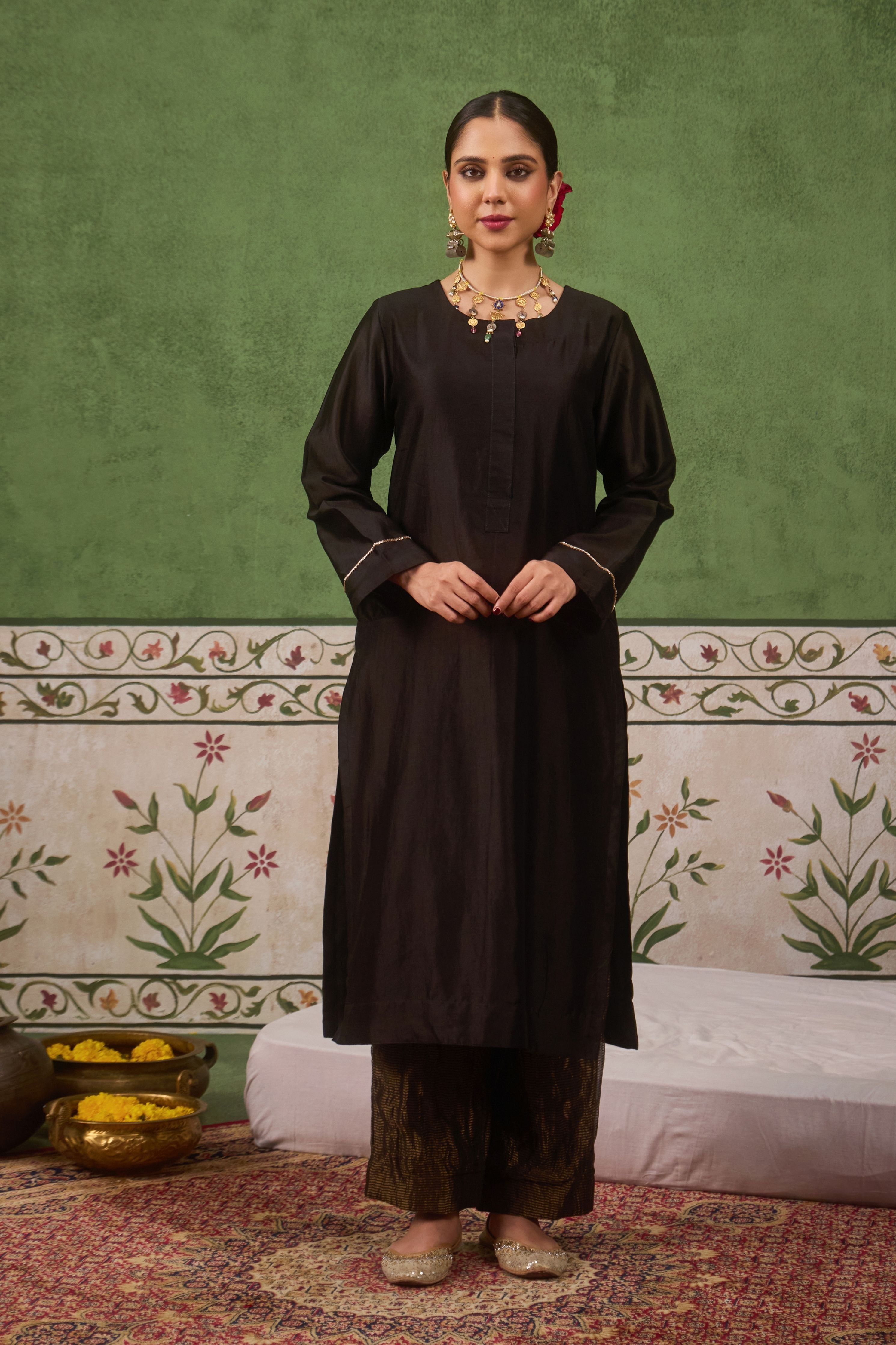 Inayat 2.0 Black Kurta Set