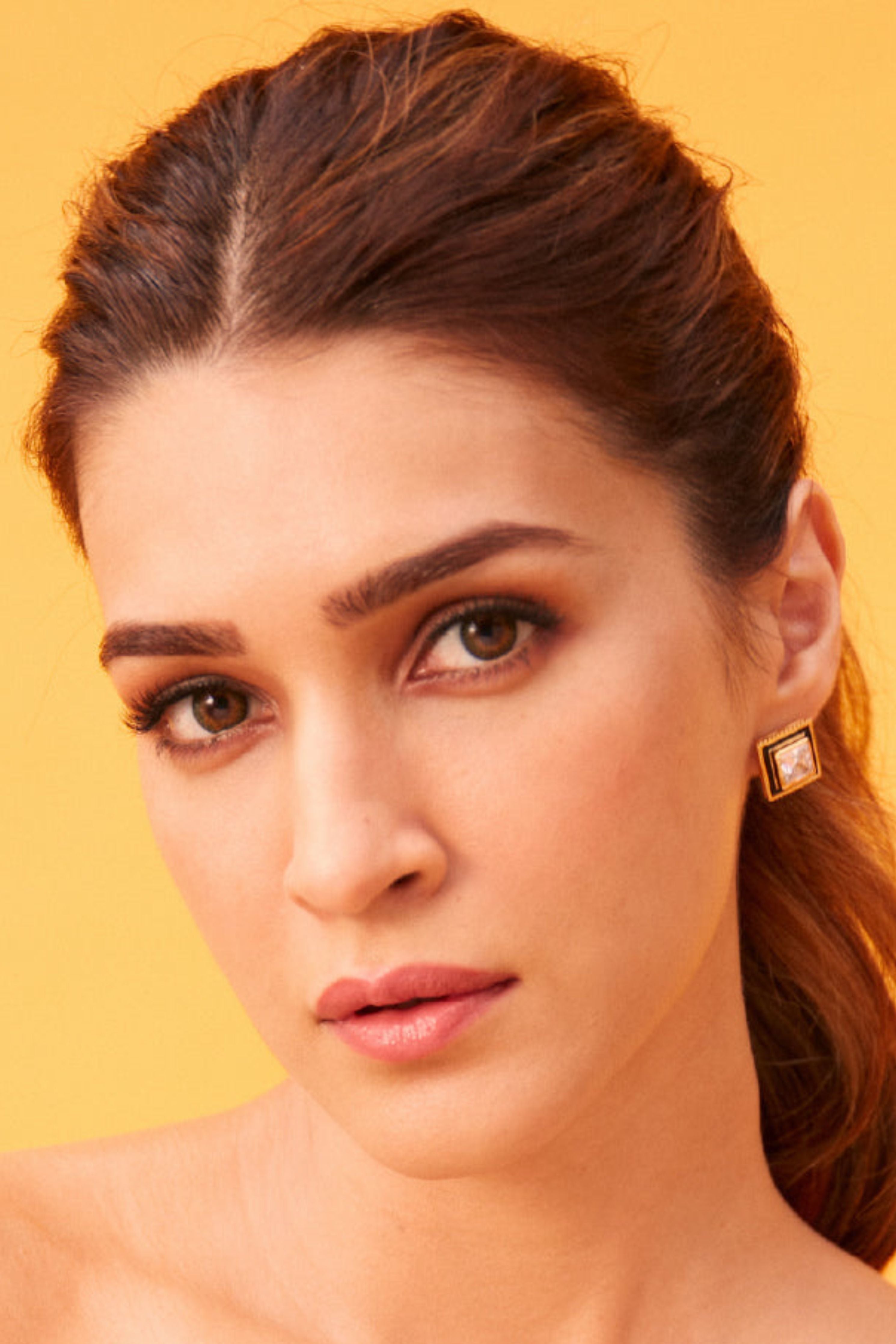 Kriti Sanon In Numisma Jager Studs