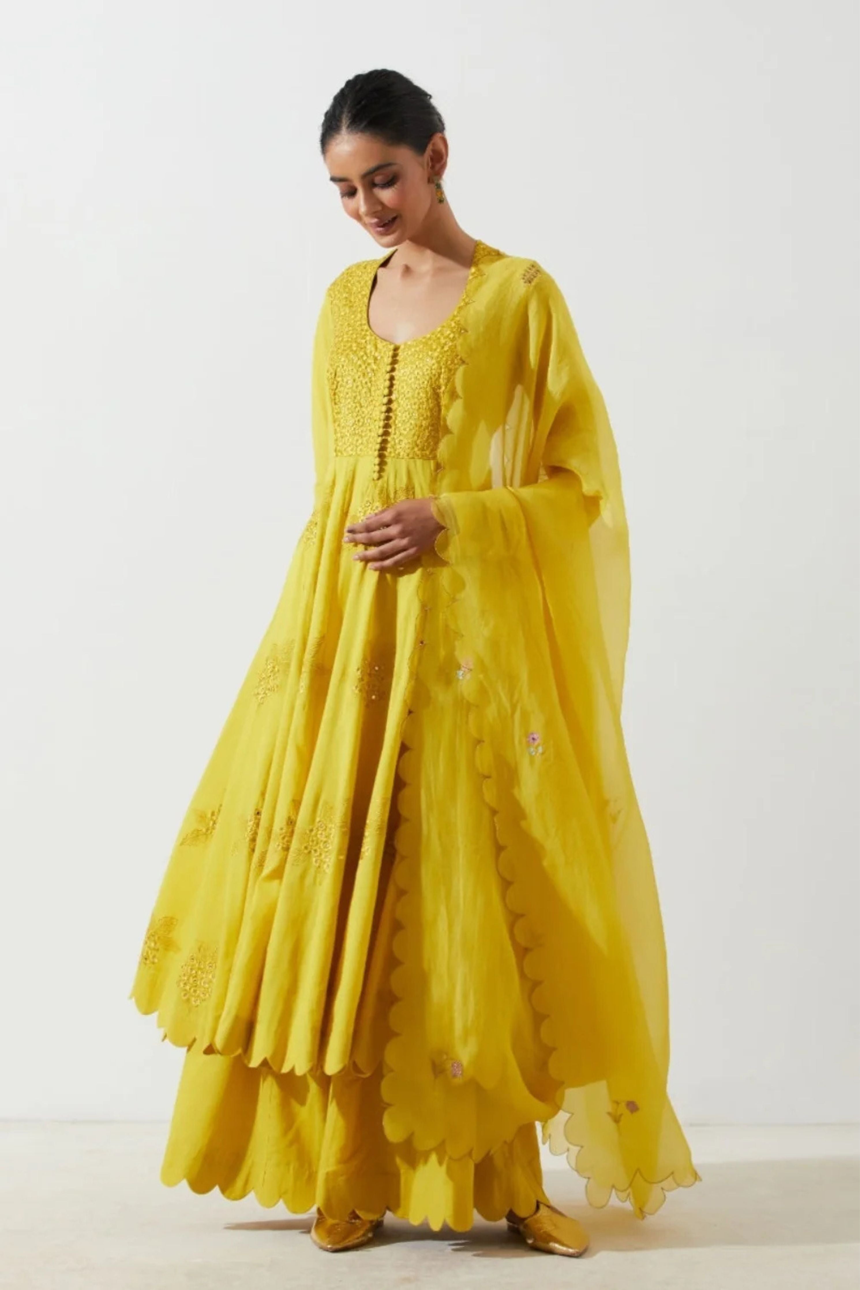 Richa Chadha In AMALTAAS KALI KURTA
