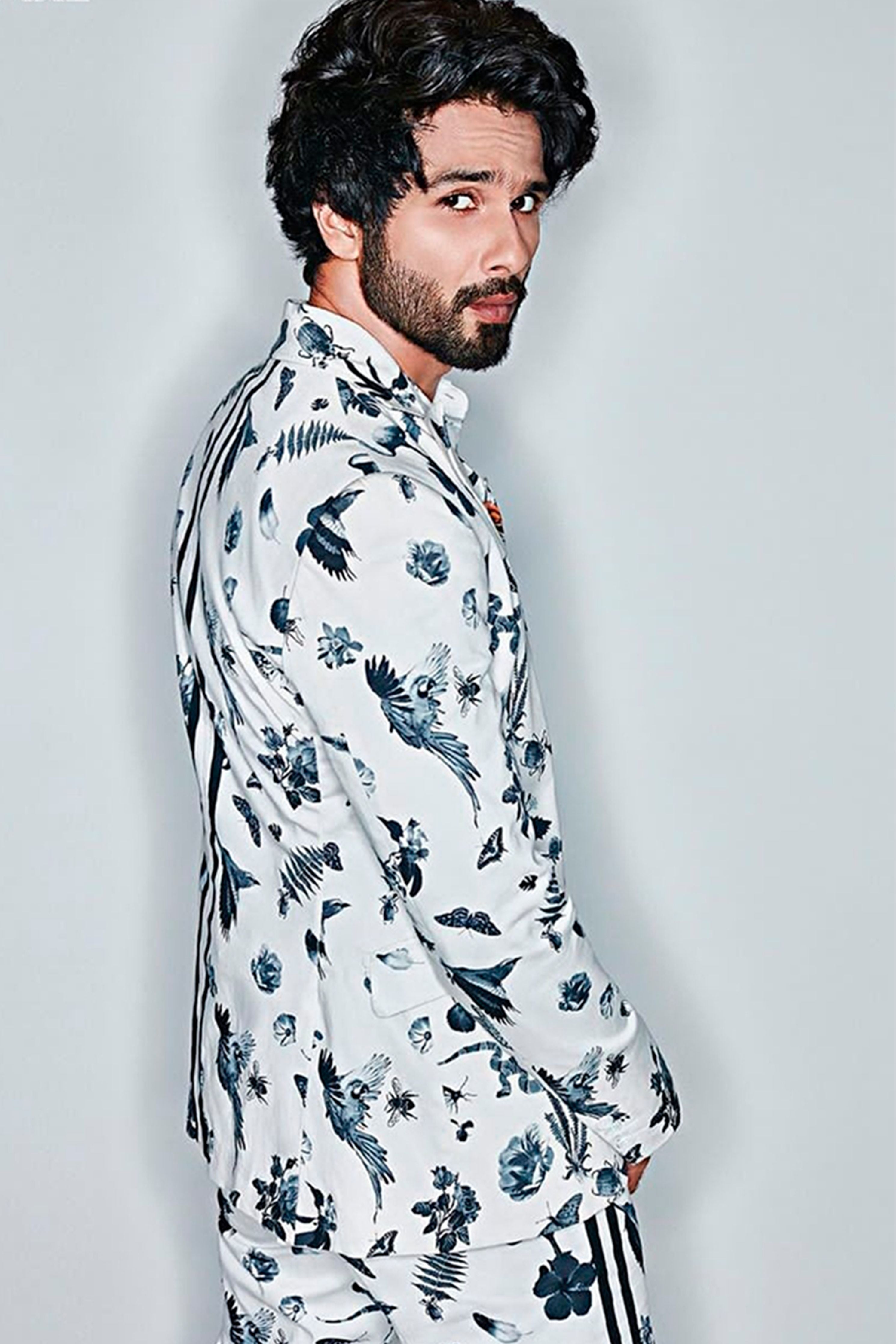 Shahid Kapoor In Bengal Printed Blazer Set