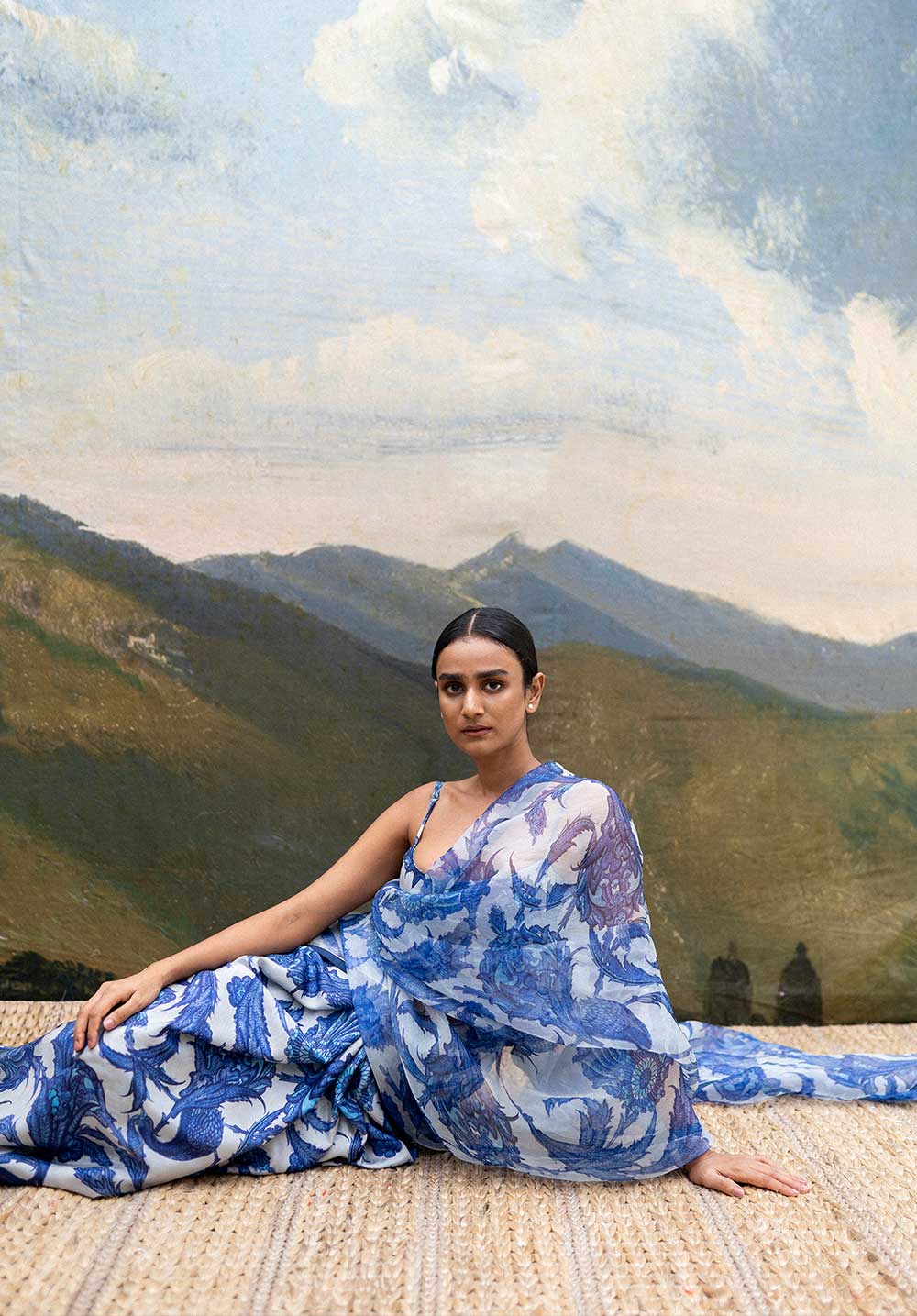 Esha Gupta In Santorini Sari