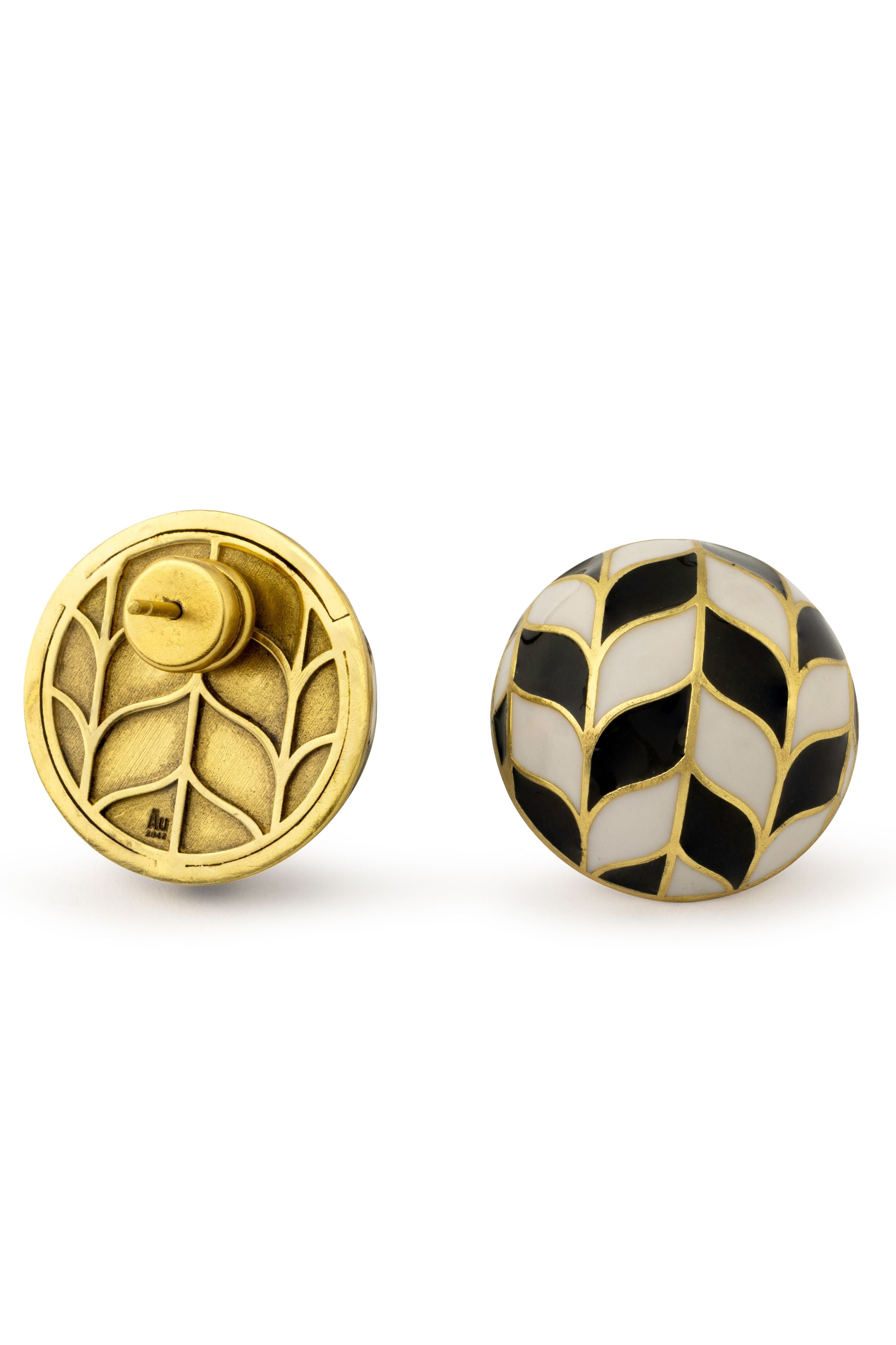 Ahasaas Channa In Chevron Oval Studs