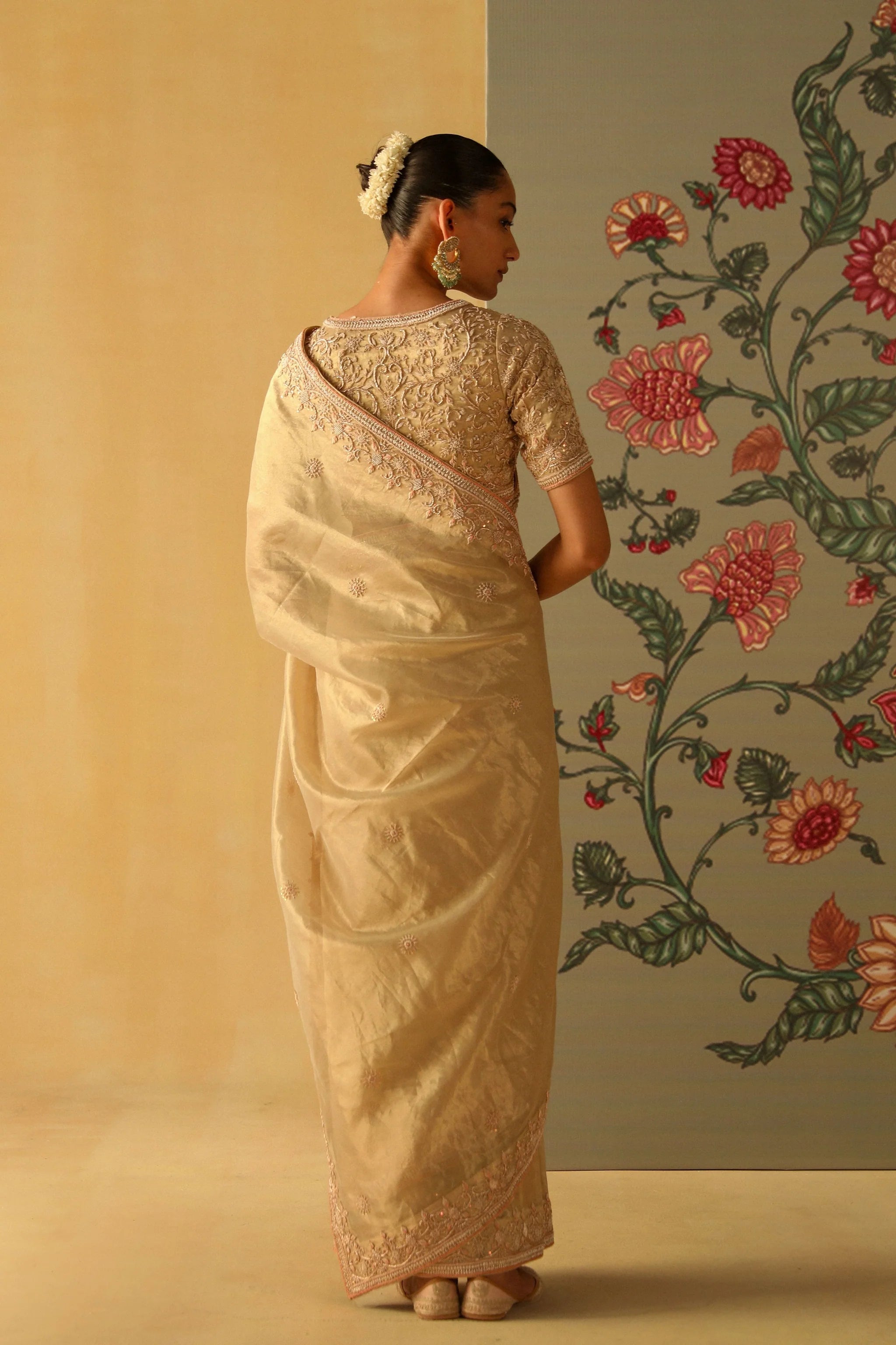 Saraa Gold Tissue Saree Set