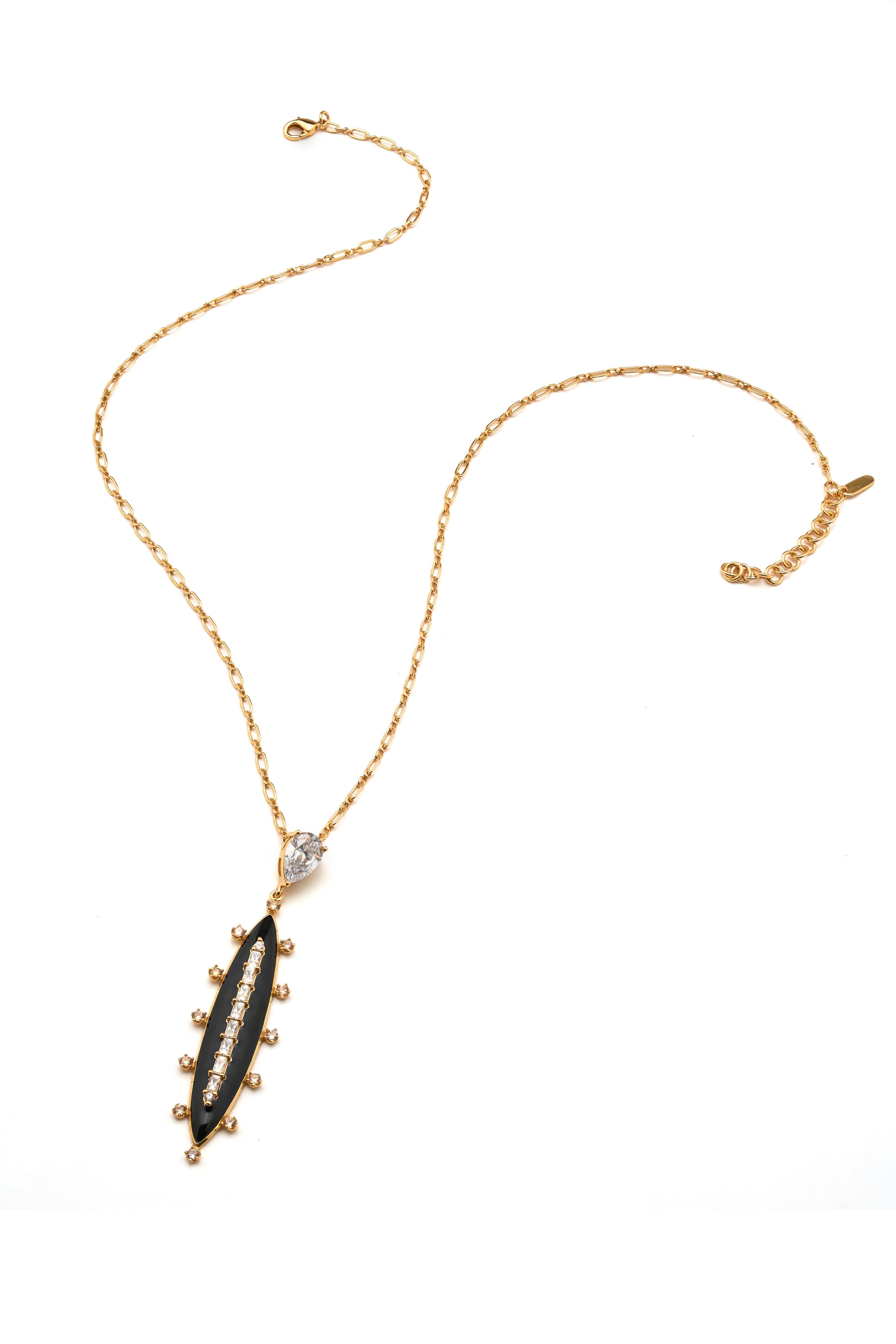 Lakshmi Manchu In Numisma Oblong Necklace