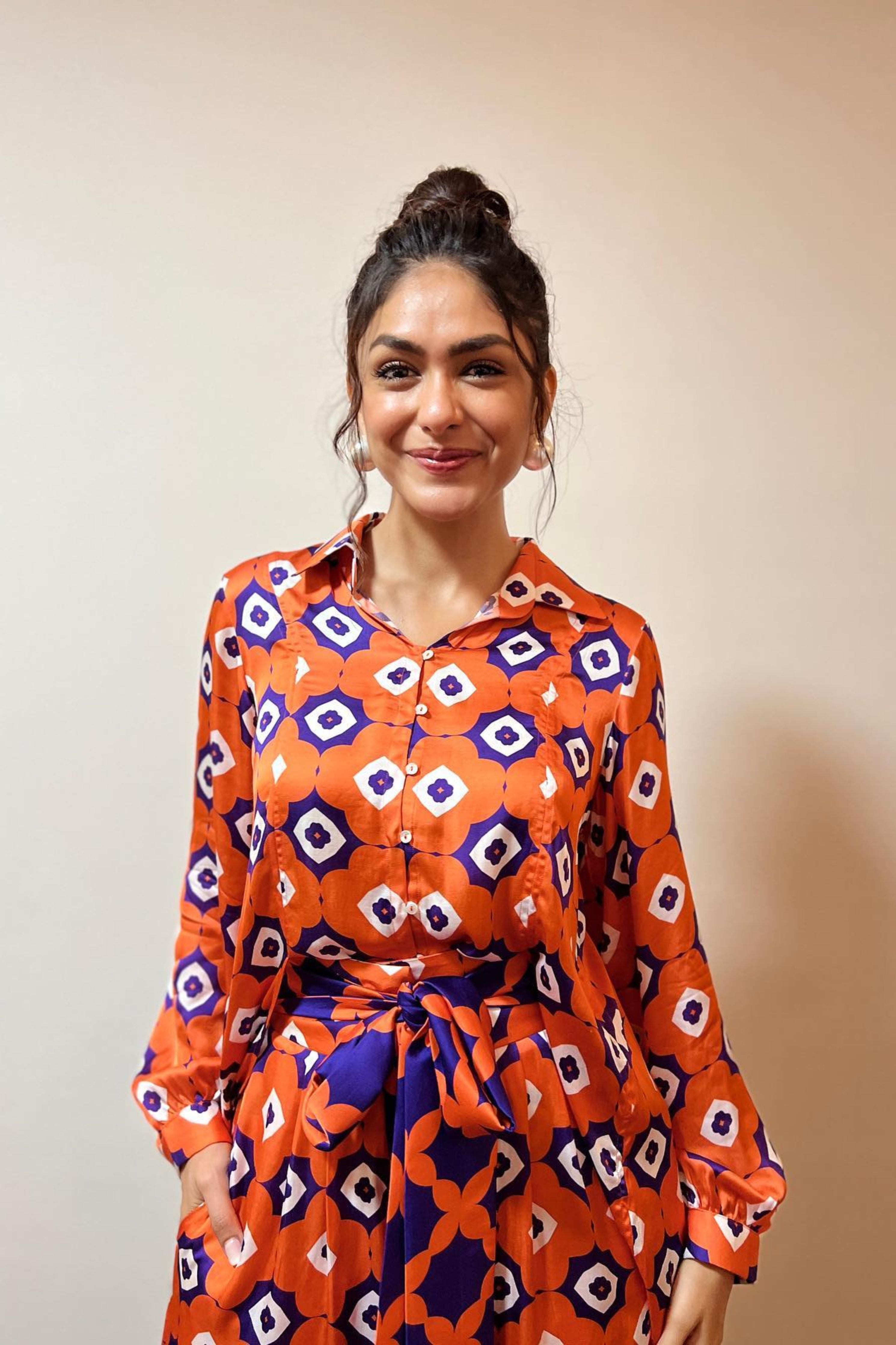 Mrunal Thakur In HOLIDAY SET IN MOMO PRINT
