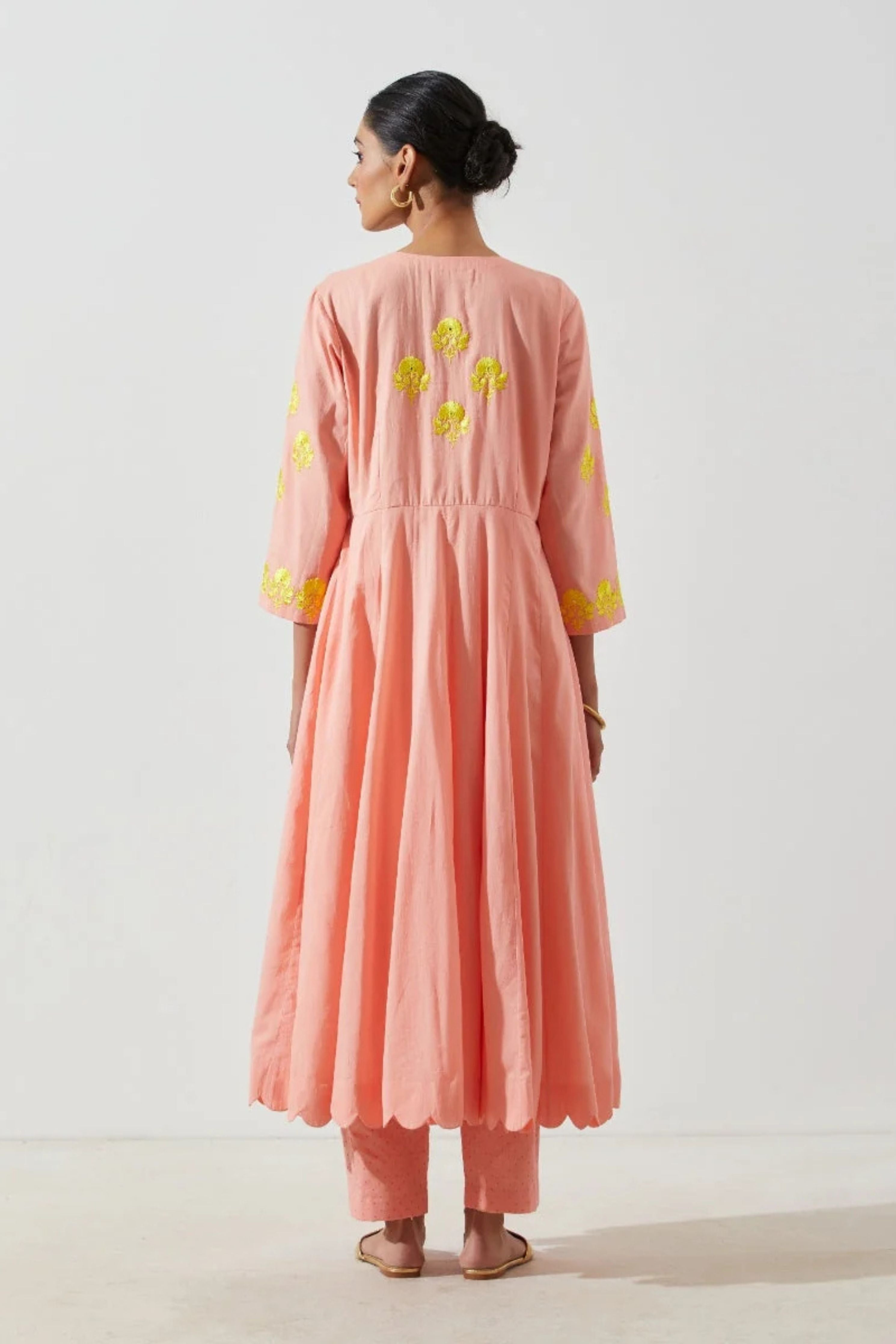 Alia Bhatt In MADHU MALTI KURTA SET