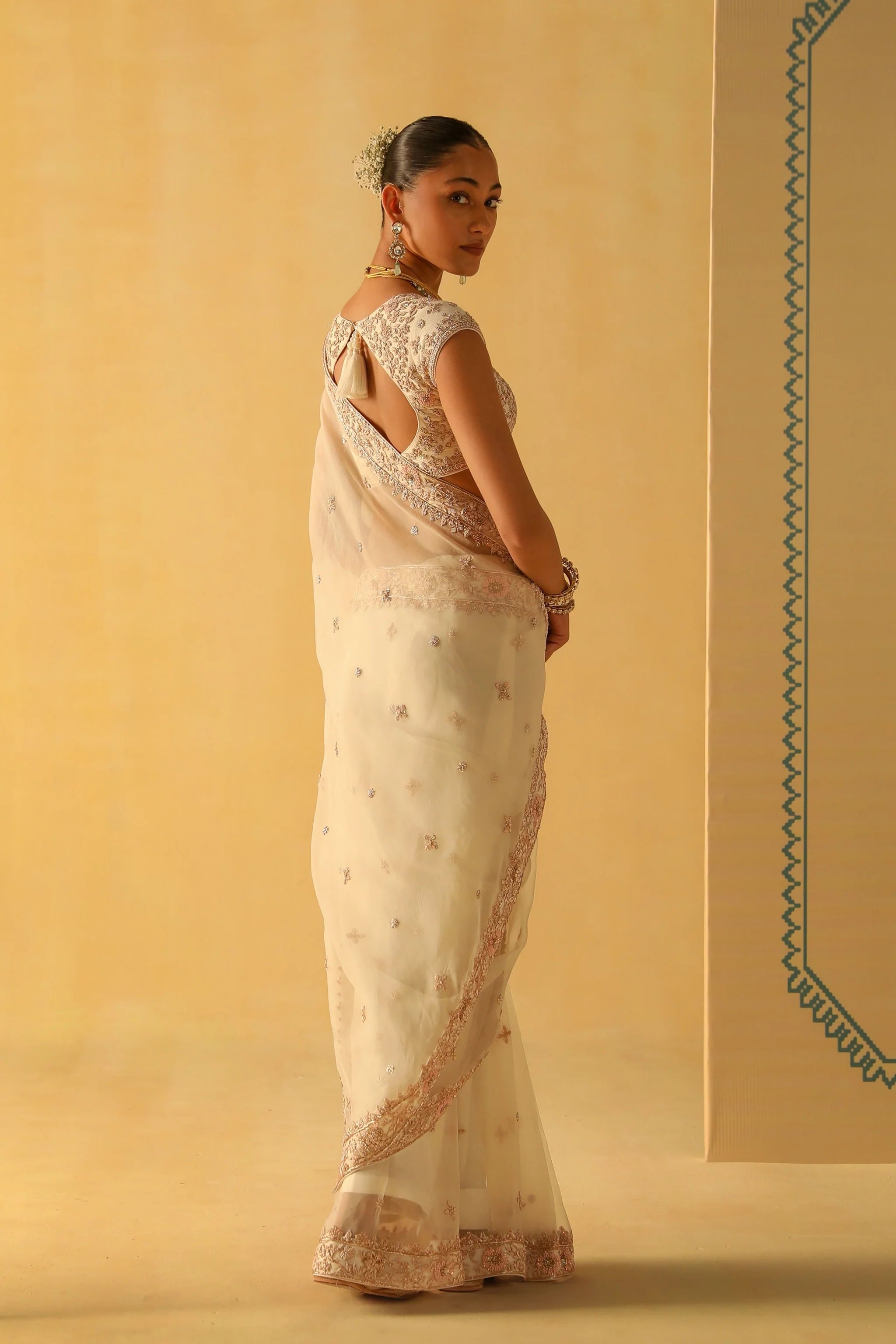 Maliha Daisy Ivory Saree Set