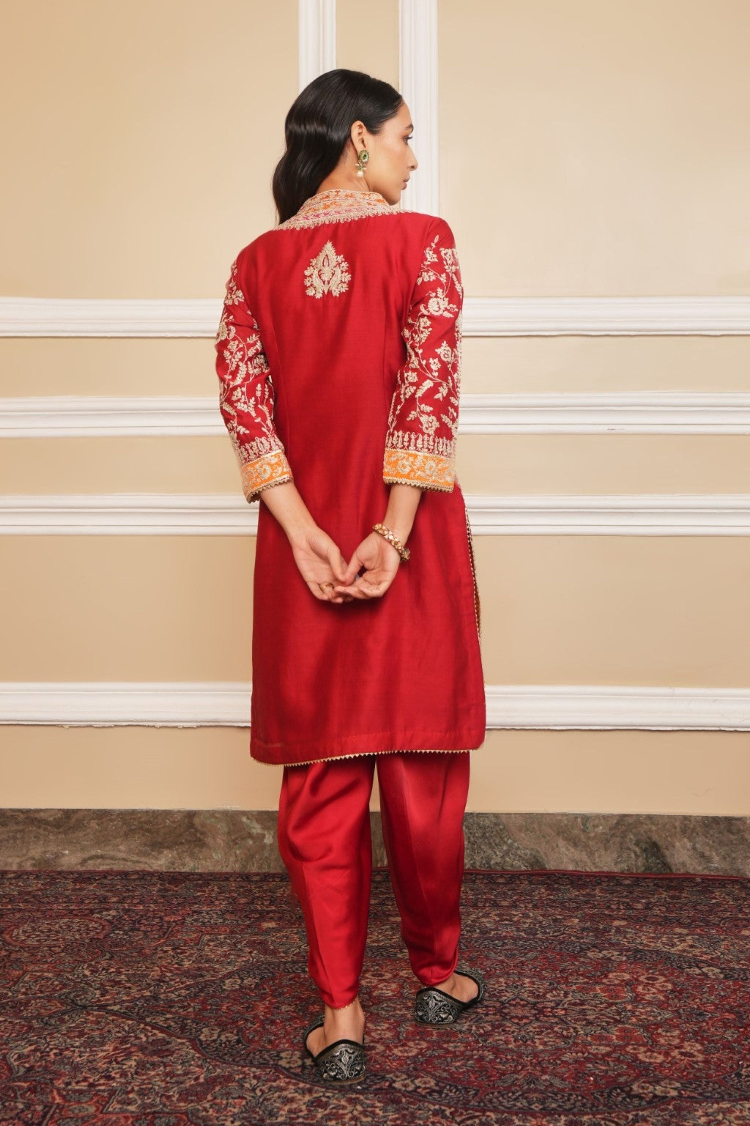 Mehnoor Deep Red With Dhoti