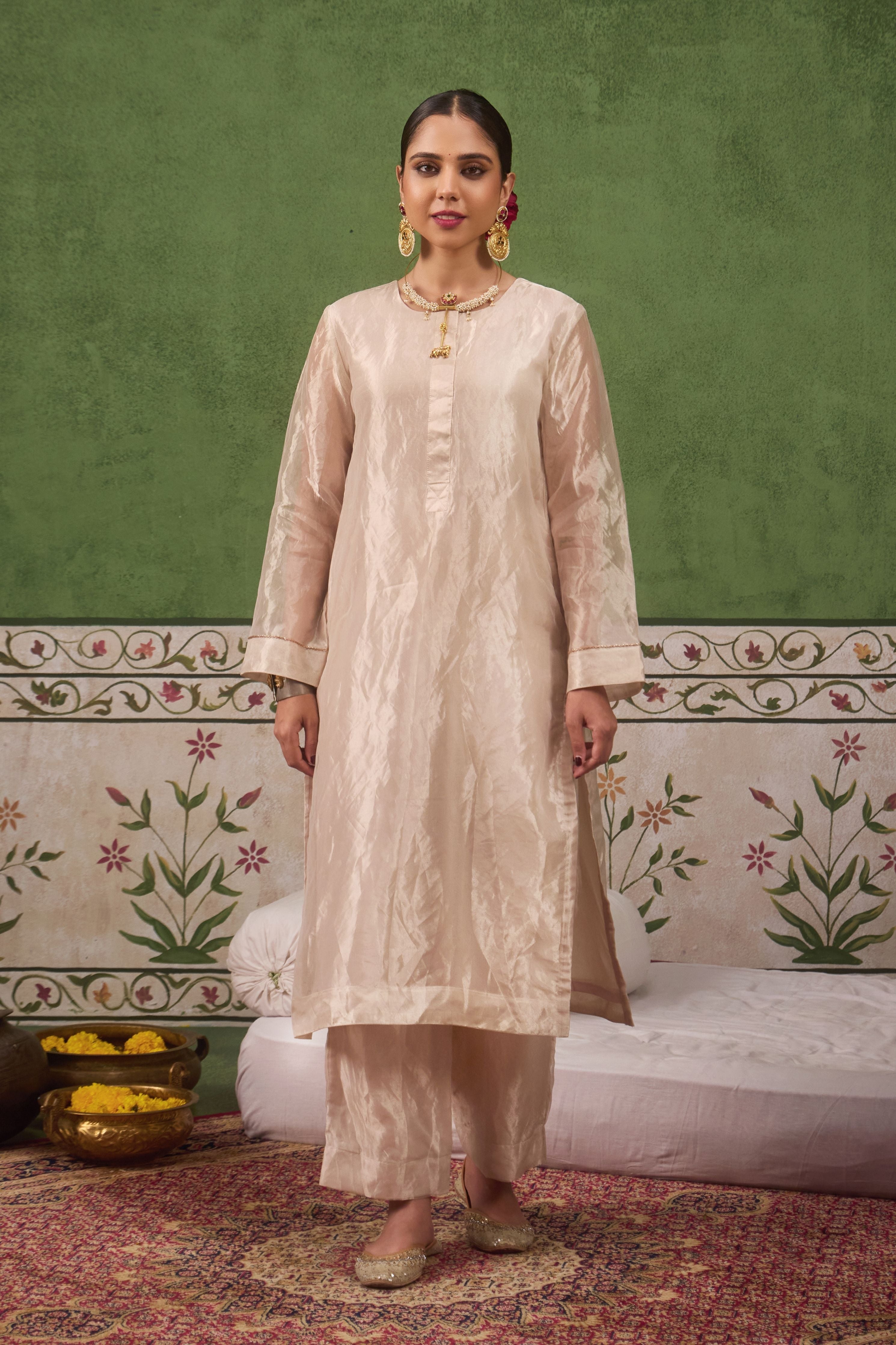 Inayat 2.0 Silver Tissue Kurta Set