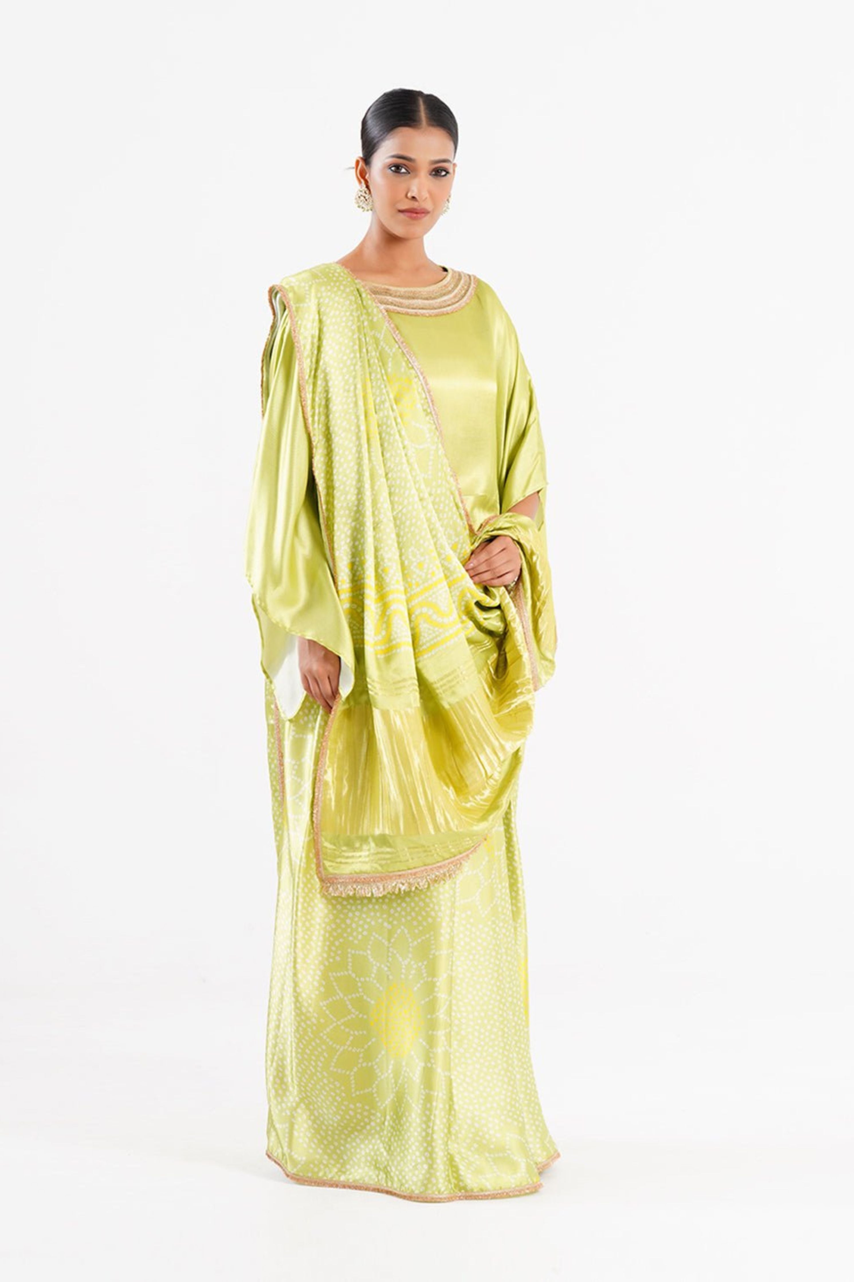 Bandhej Mixology Saree In Fresh Green & Gold