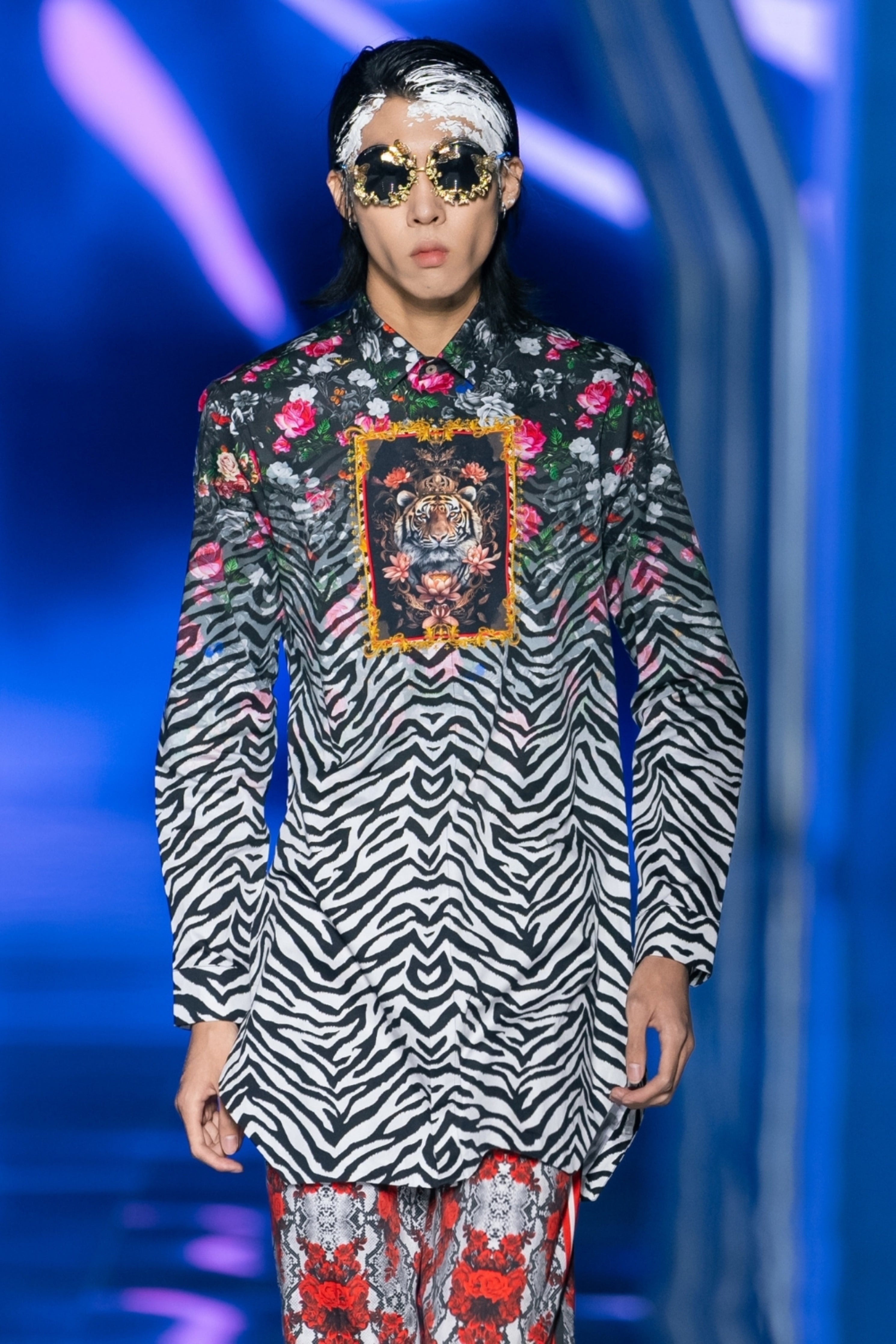 Dynast Tiger Center Print Shirt