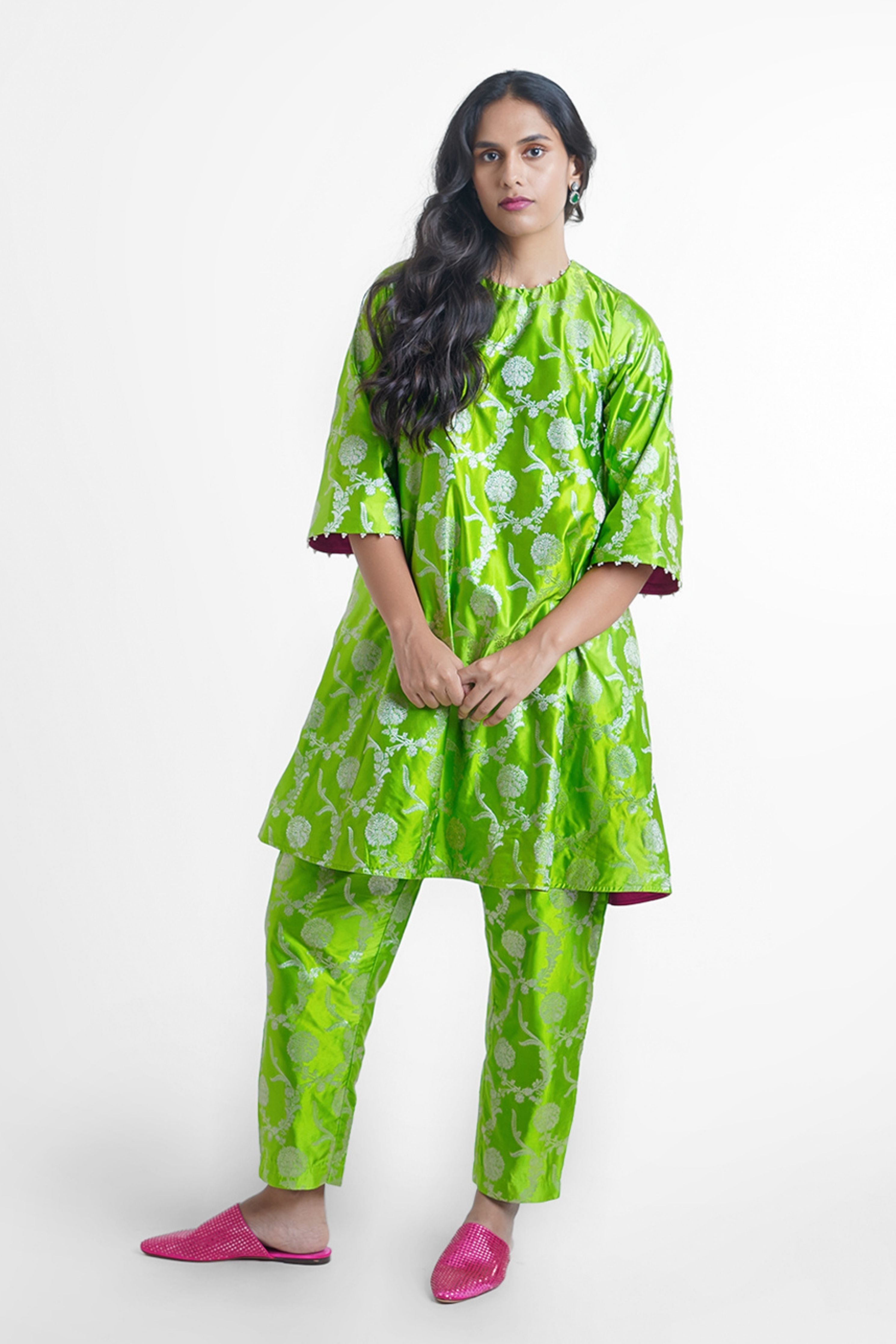 Sunheri Kurta Set In Green
