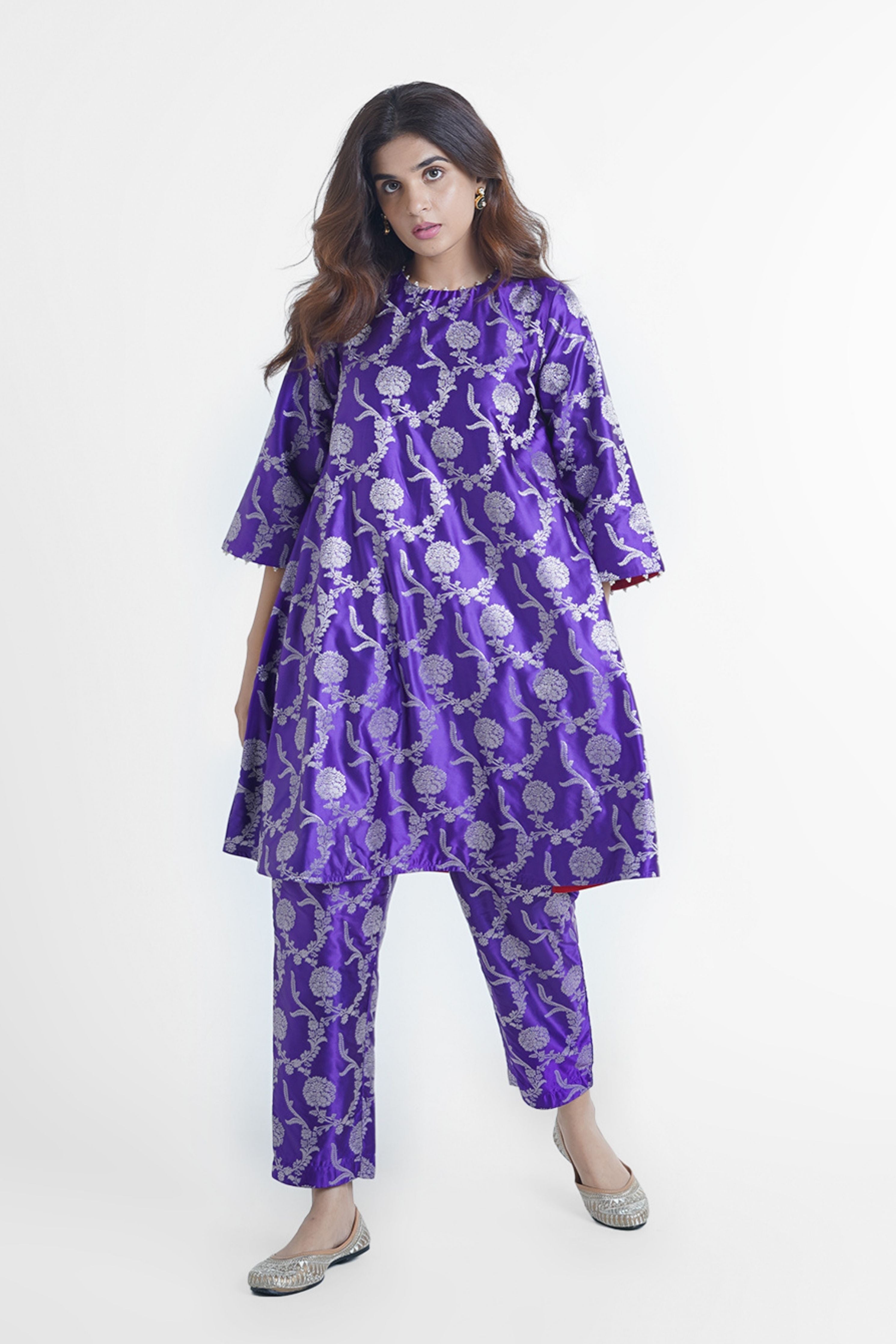 Sunheri Kurta Set In Purple