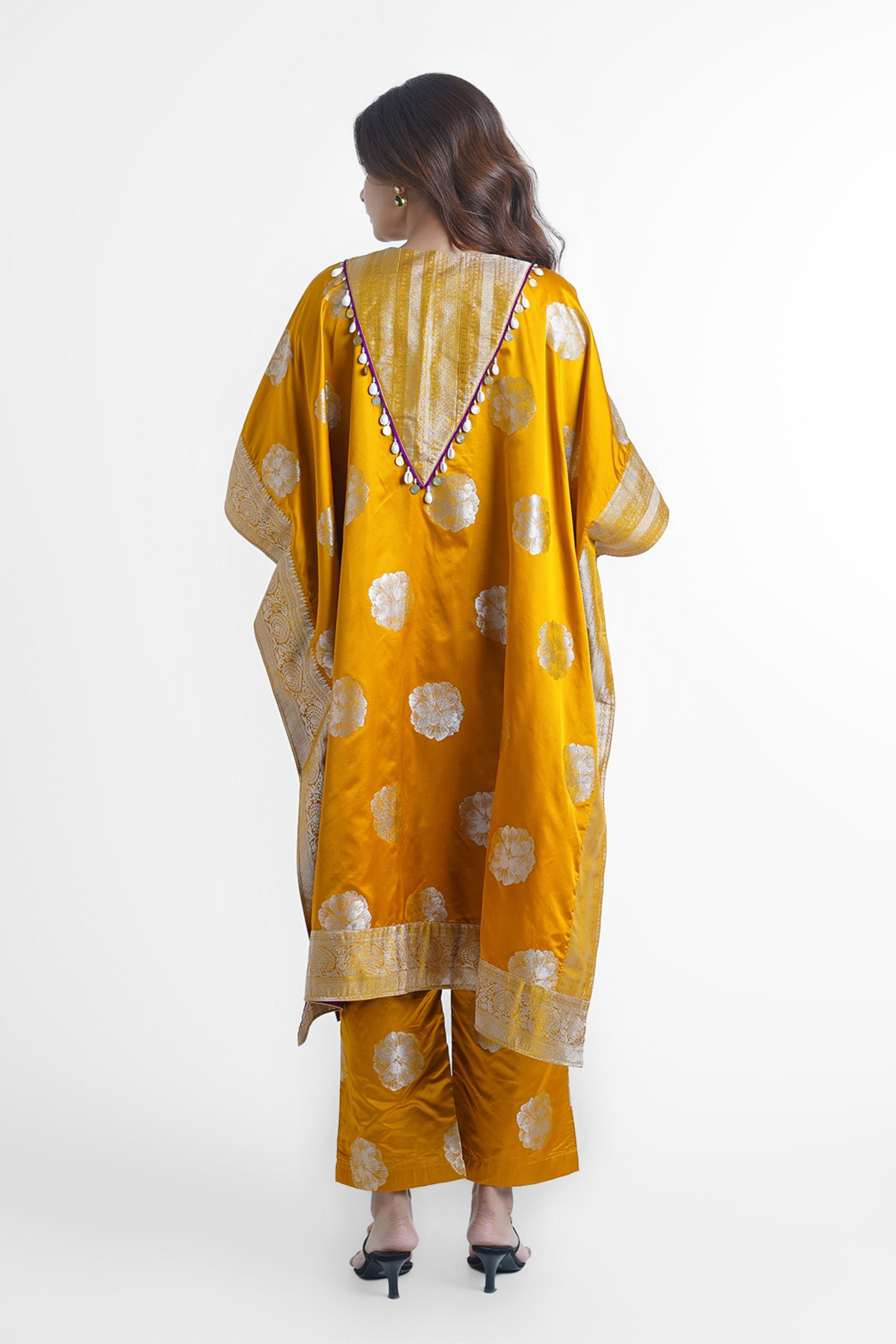 Gul Kaftan Kurta Set
