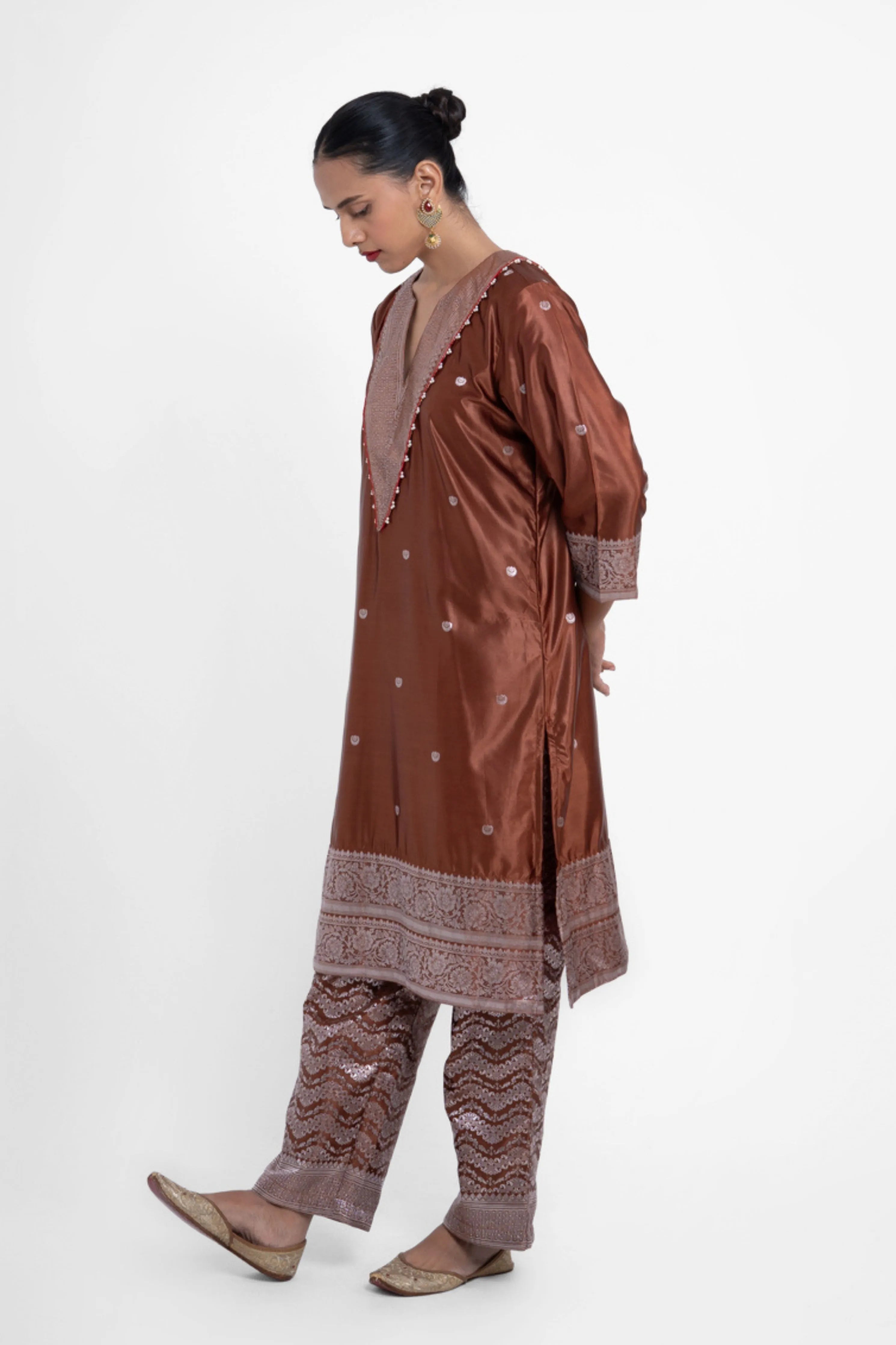 Kiran Kurta Set In Brown