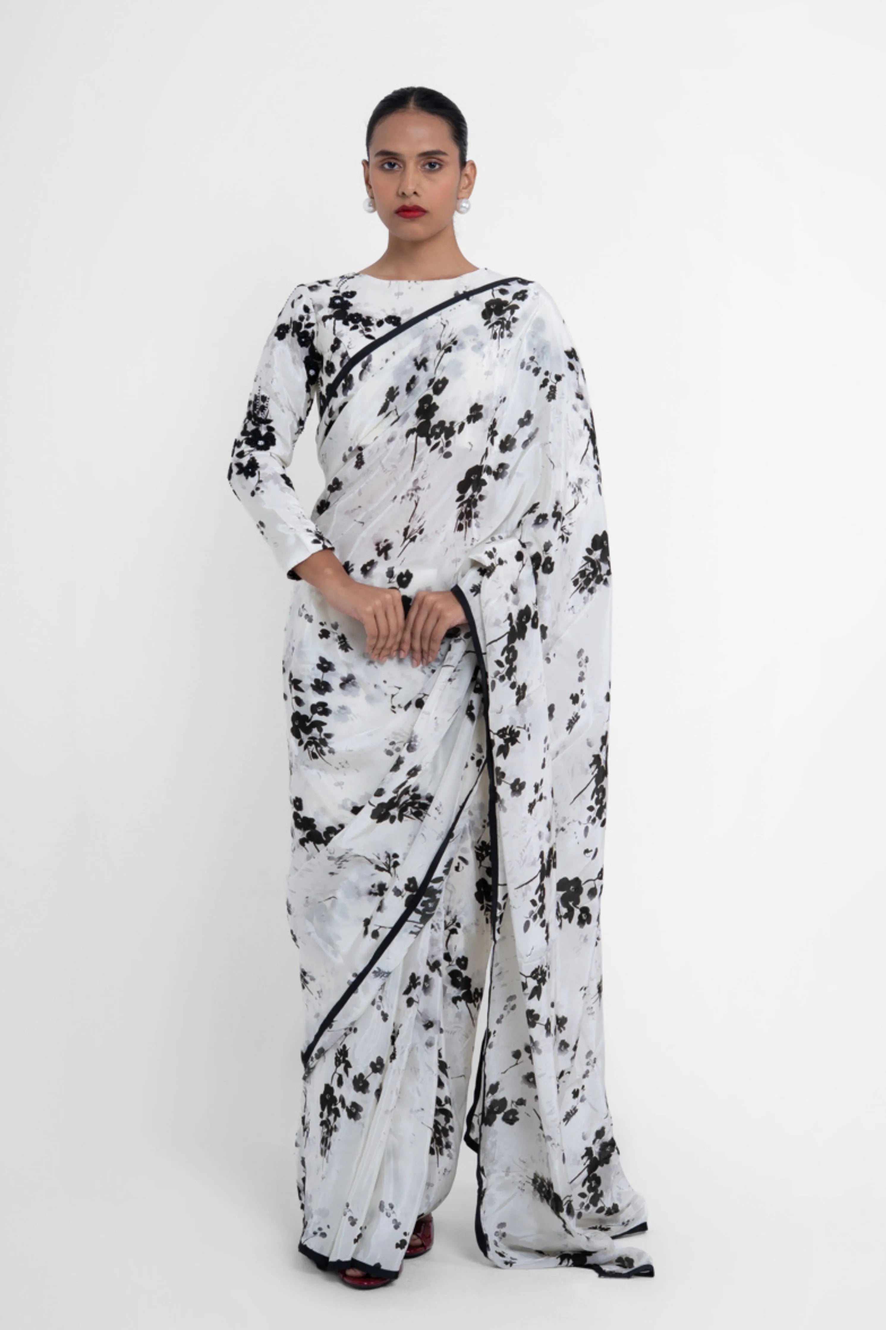 Neena Saree