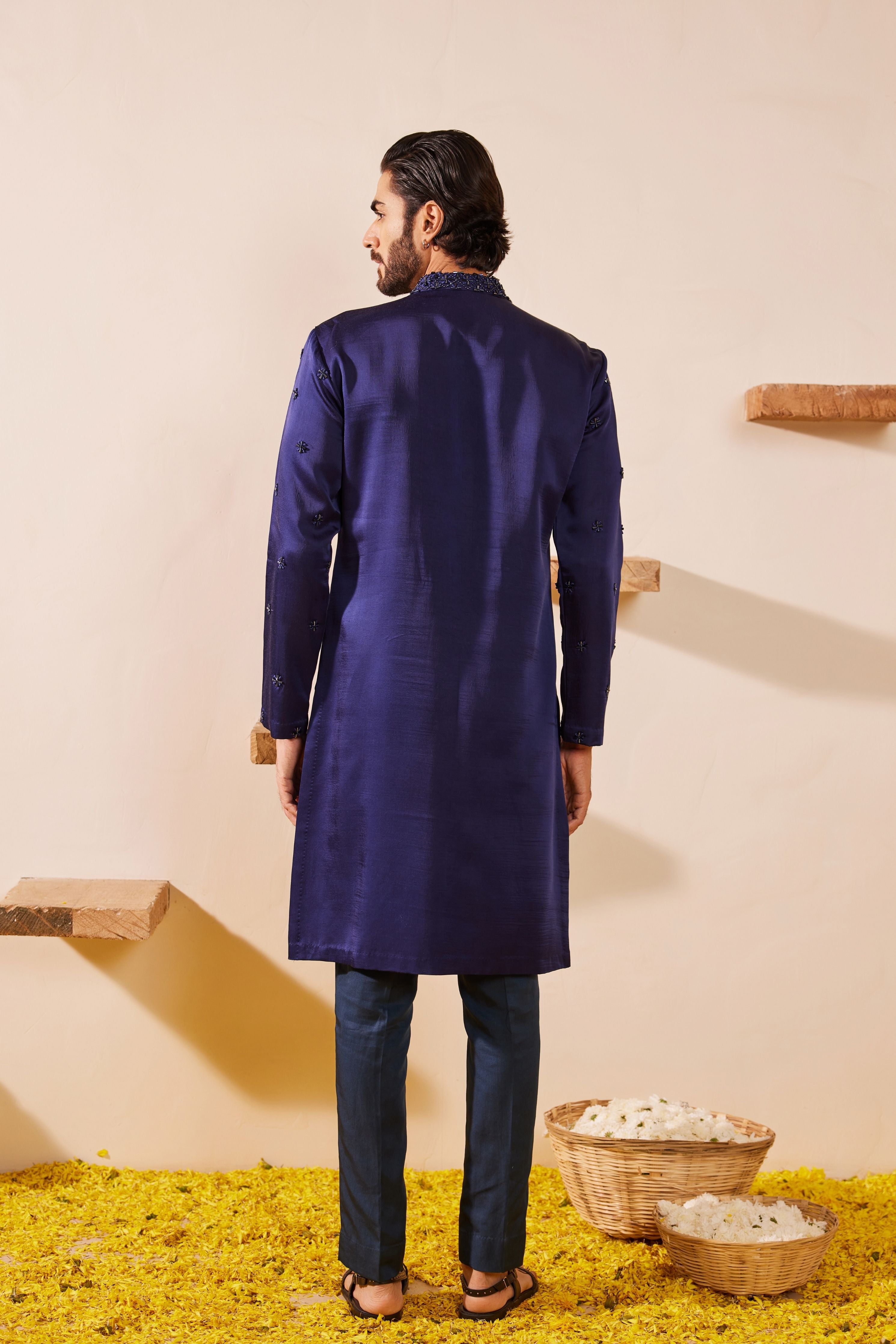 Gyanav Kurta Set