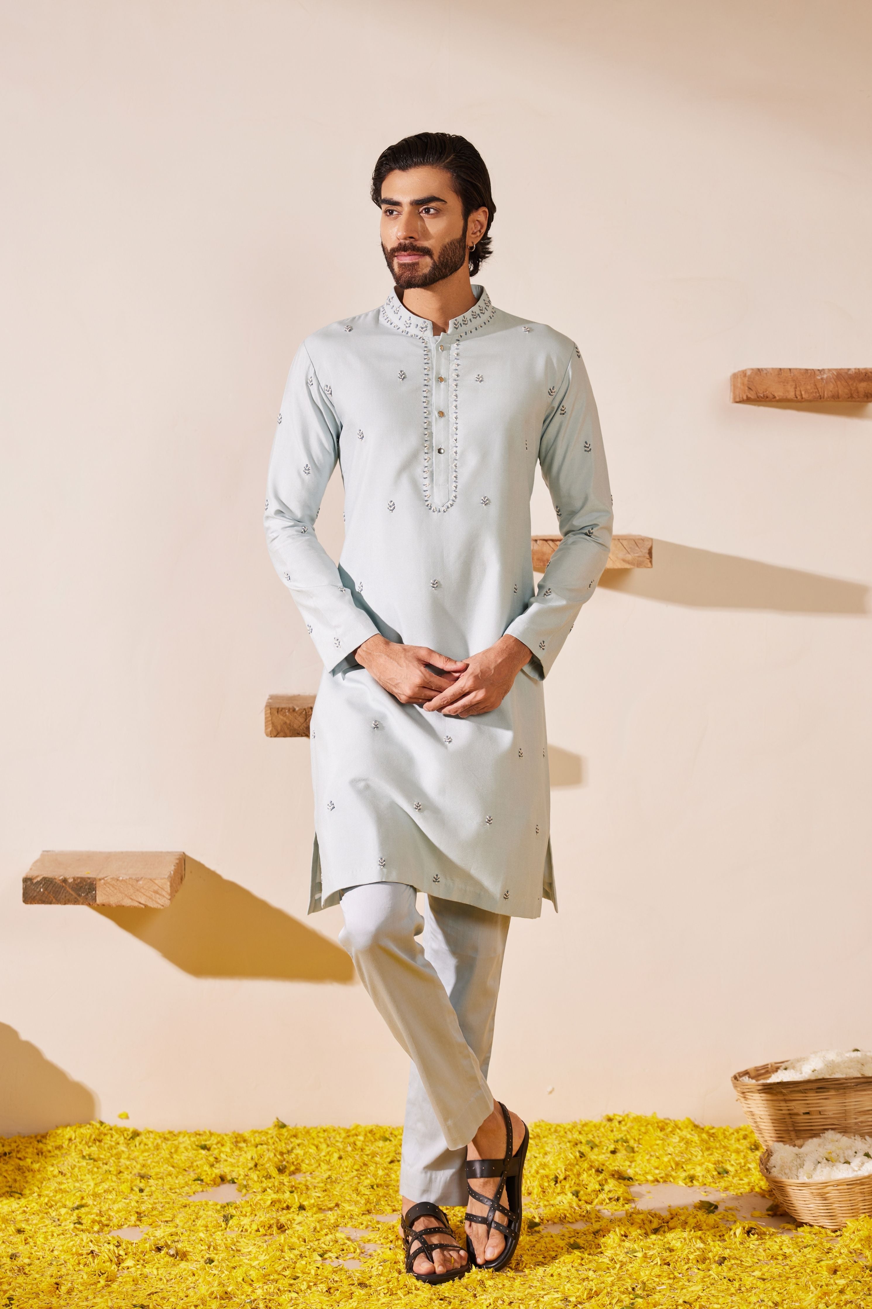 Ambar Kurta Set