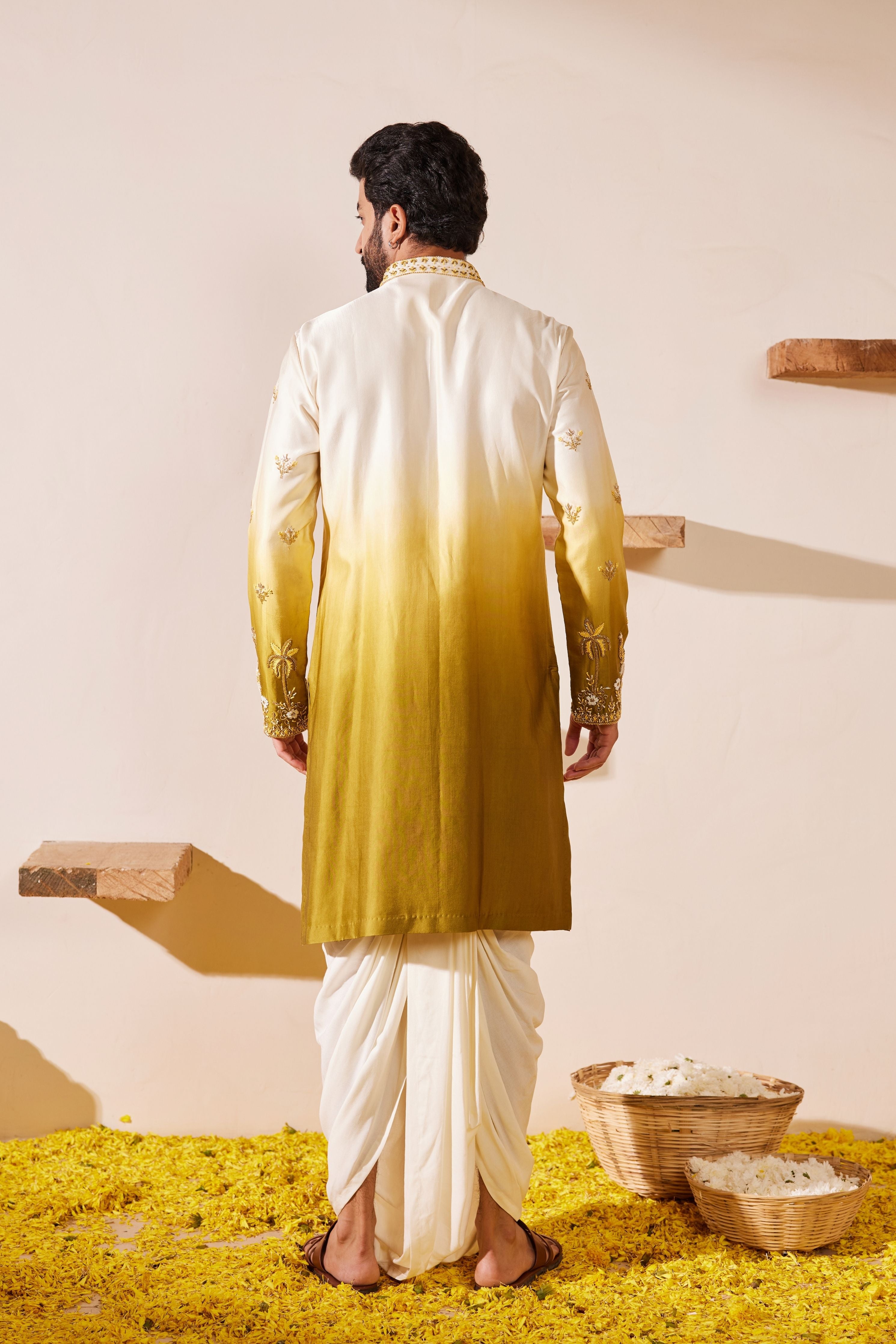 Tasvam Kurta Set
