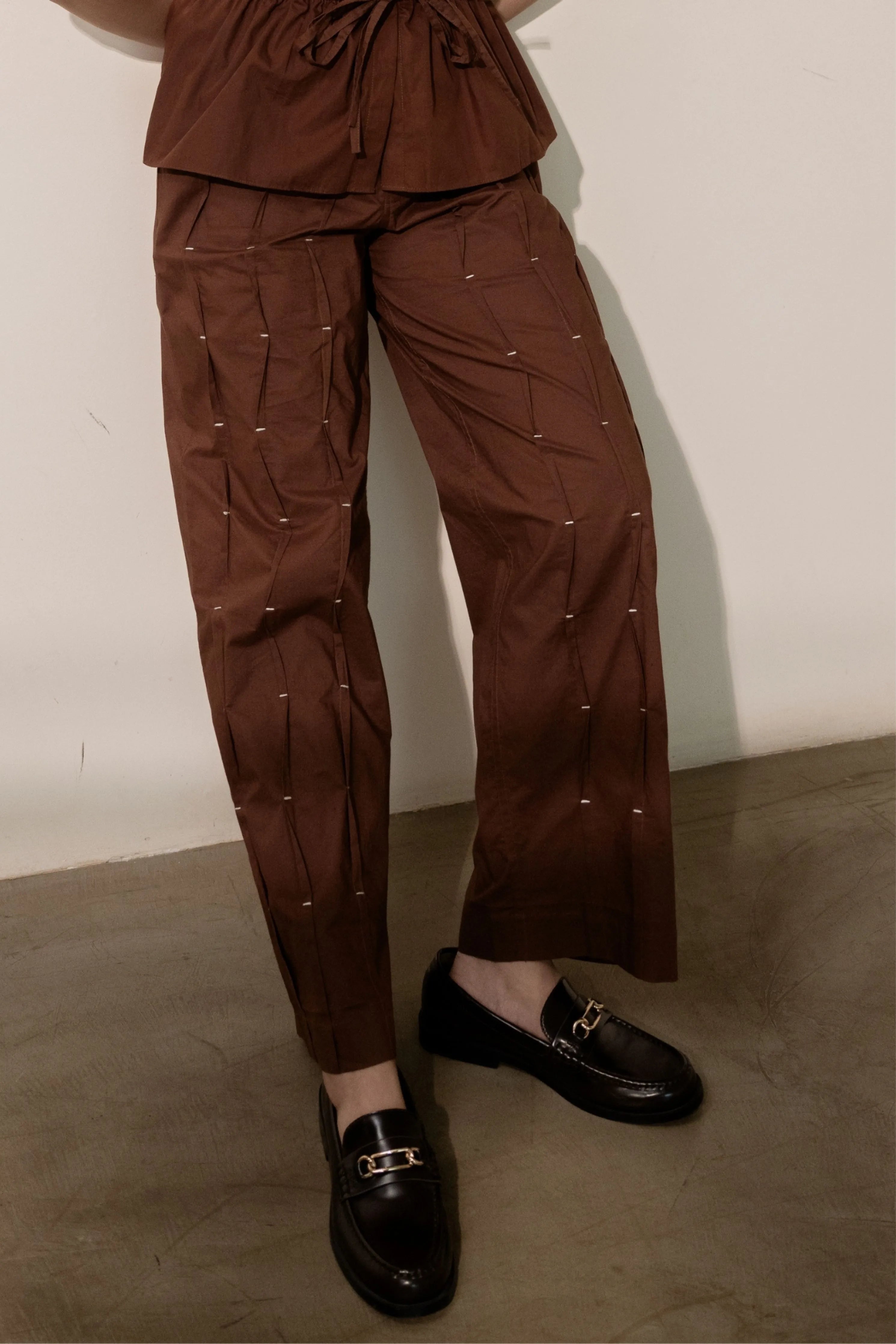 Ether Brown Pleated Pant