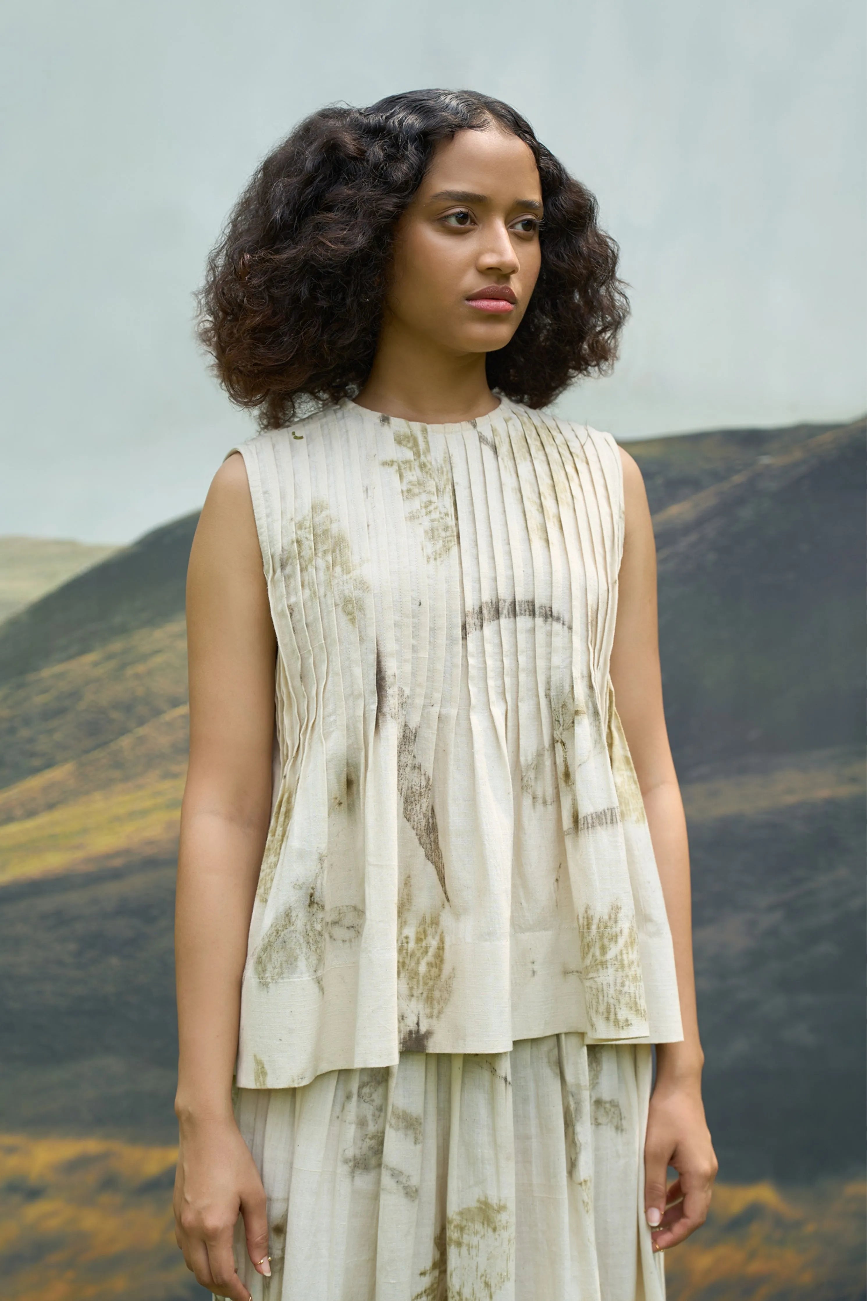 Live Leafy Pintucks Skirt
