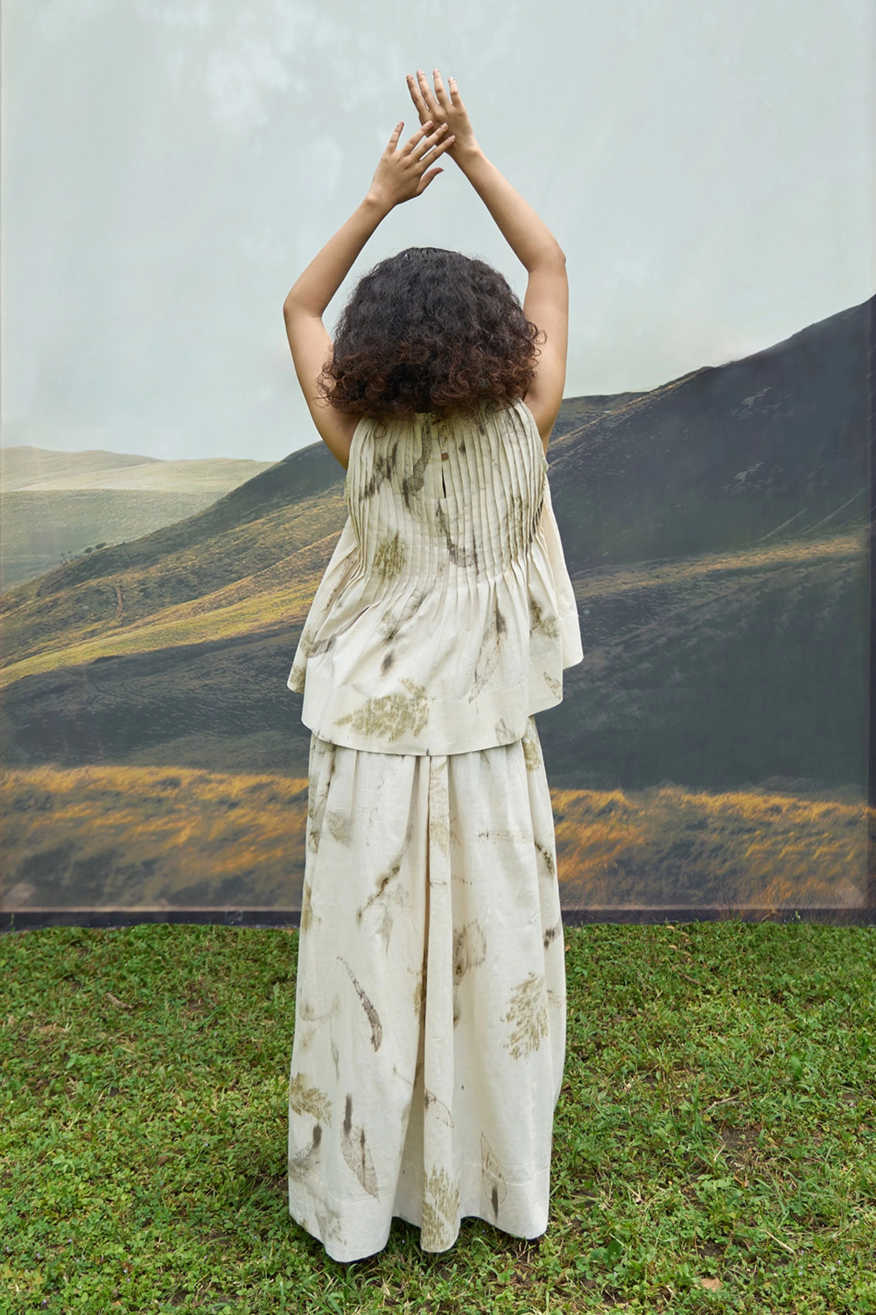 Live Leafy Pintucks Skirt
