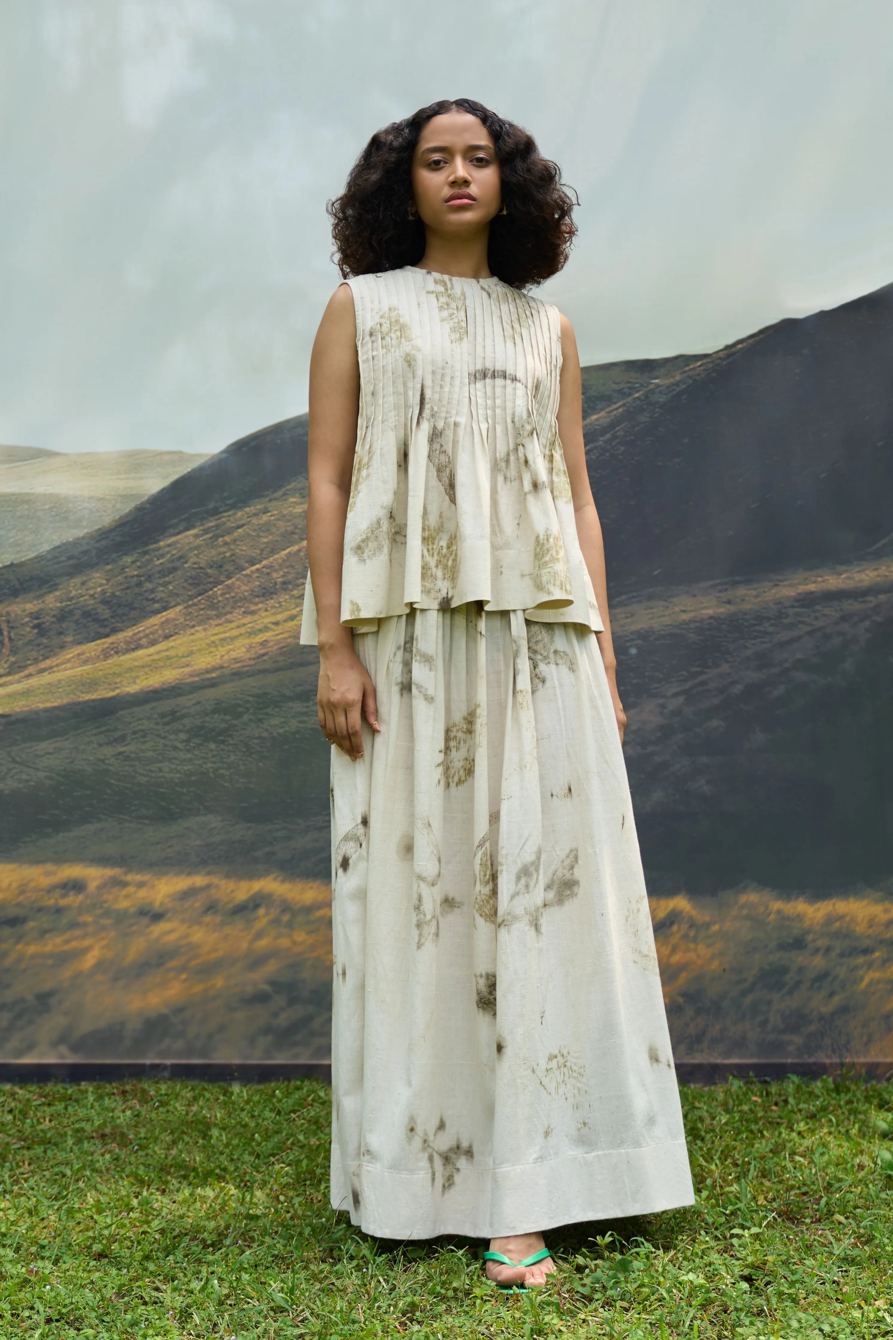 Live Leafy Pintucks Sleeveless Top
