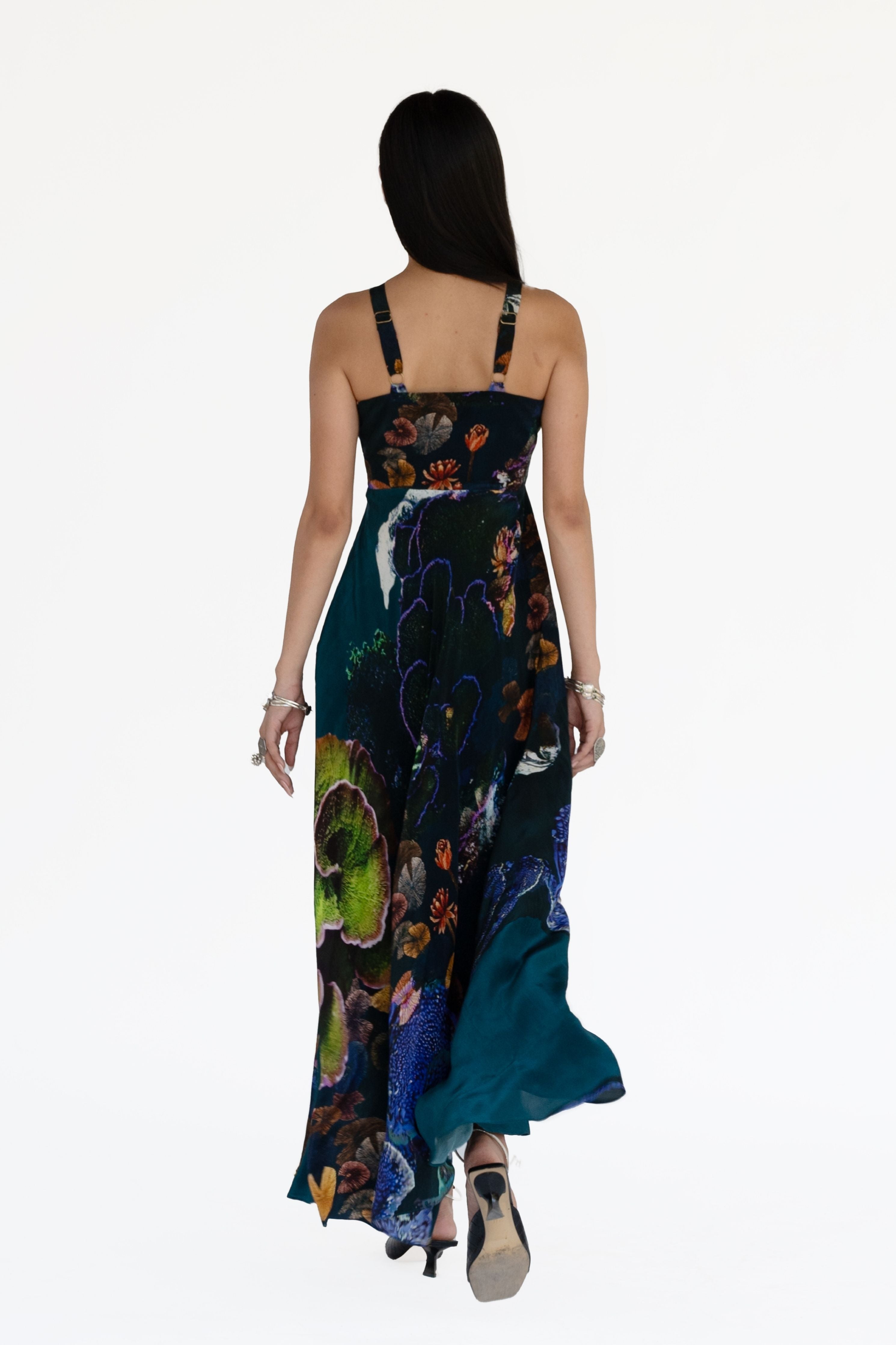 Aroi Dress