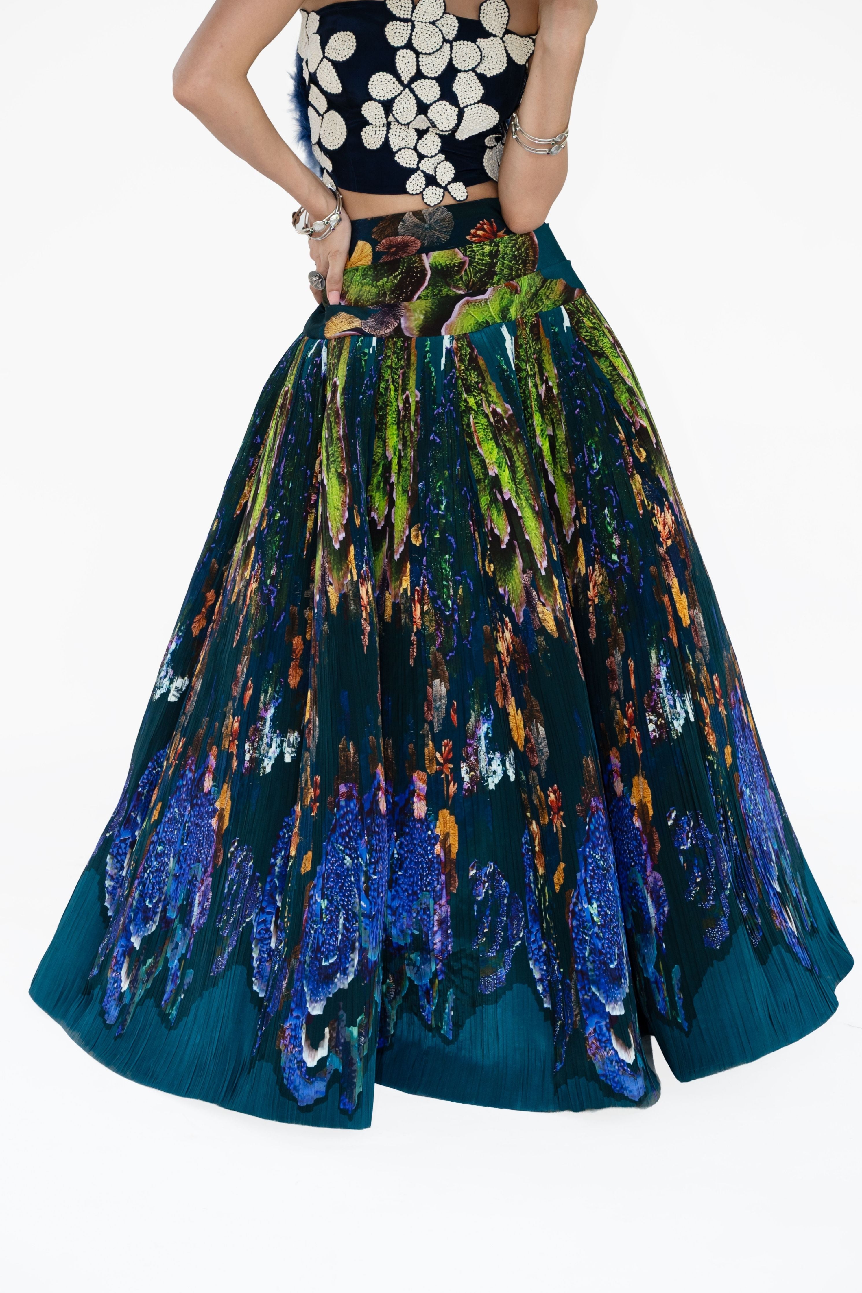 Dokmai Skirt