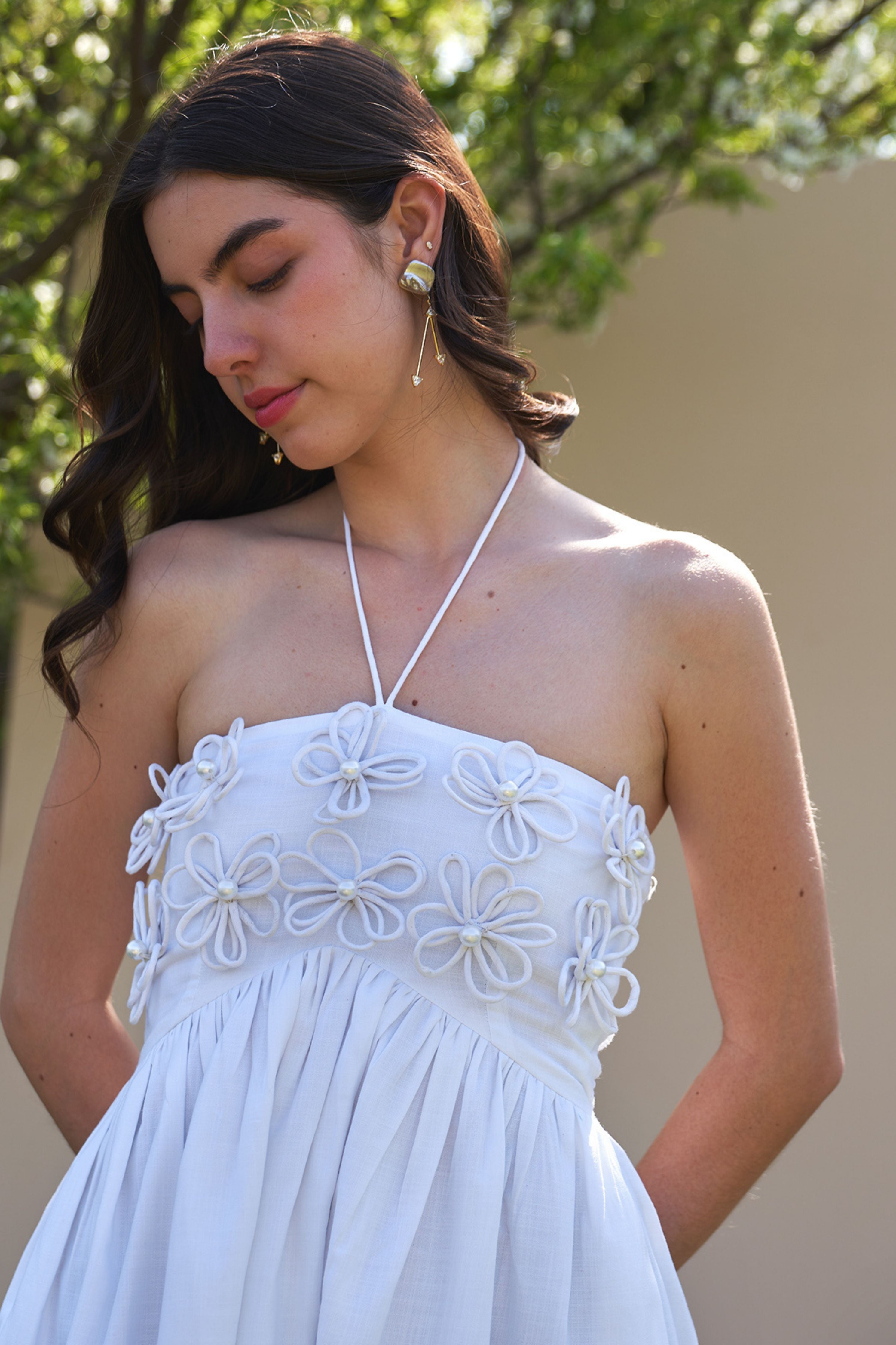Elle White Midi Dress with Detachable Sleeves