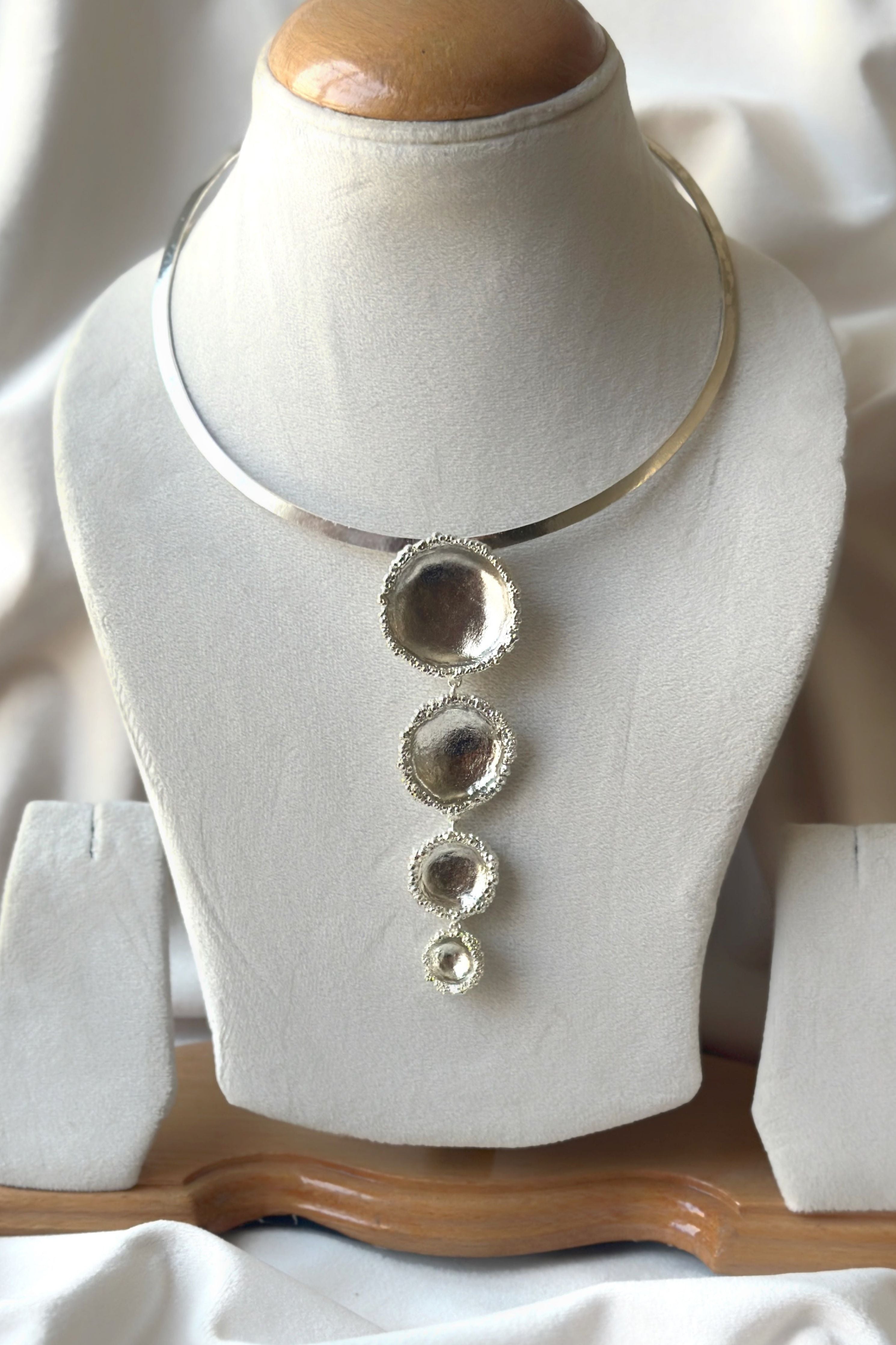 Cascade Neckpiece Silver