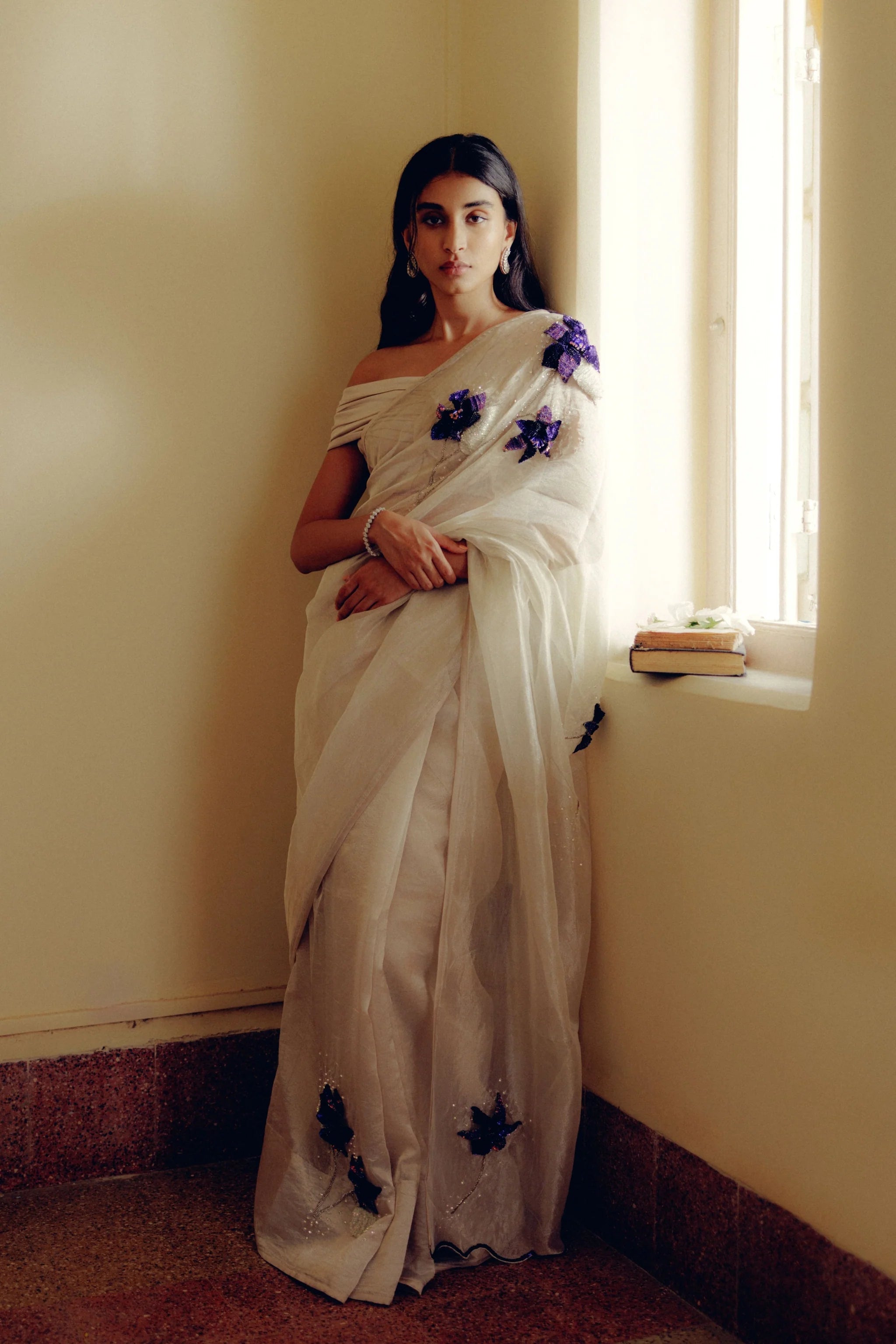 Silver 3d Flower Saree