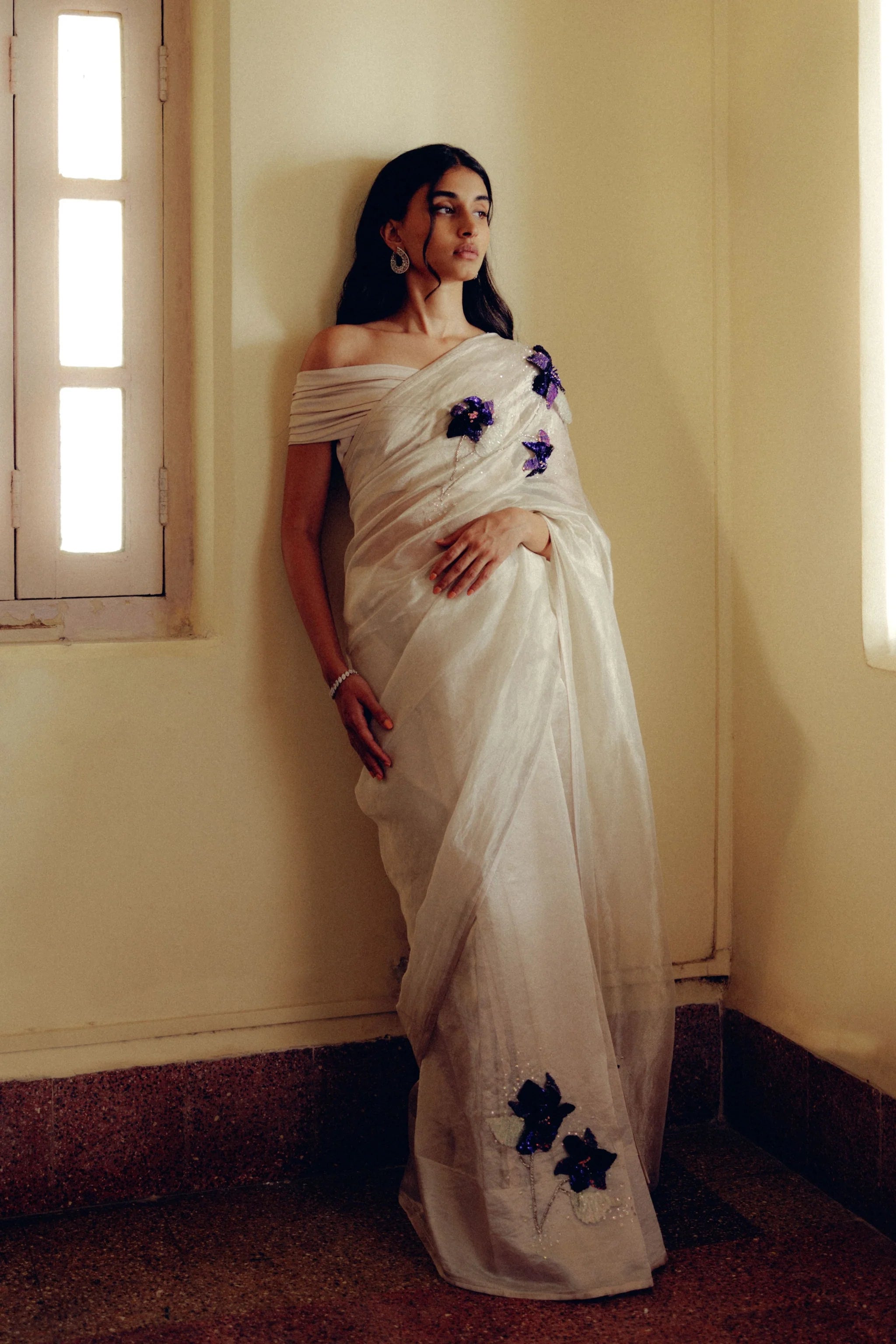 Silver 3d Flower Saree