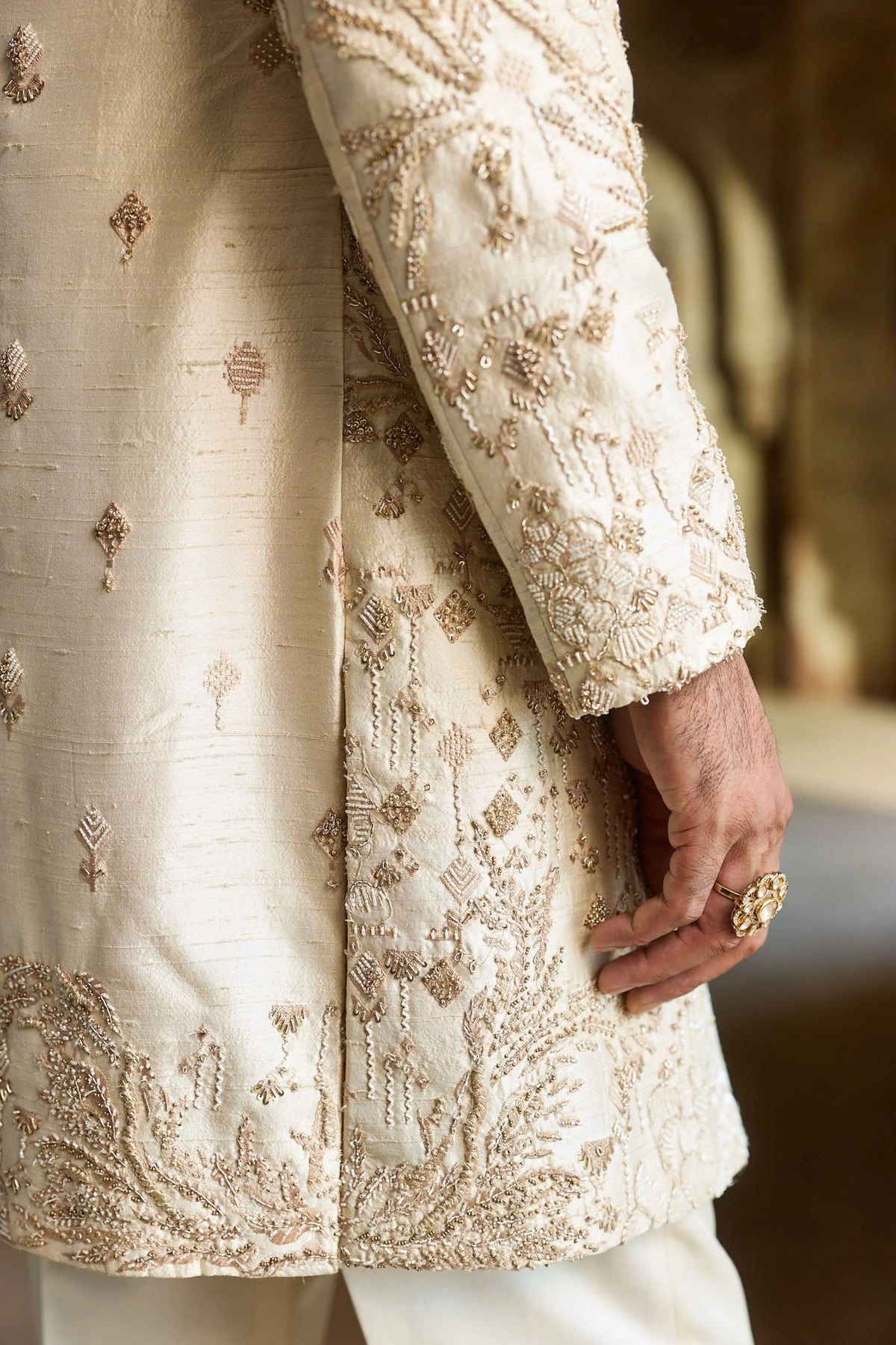 Crème Zari Raw Silk Embroidered Indo-Western Set