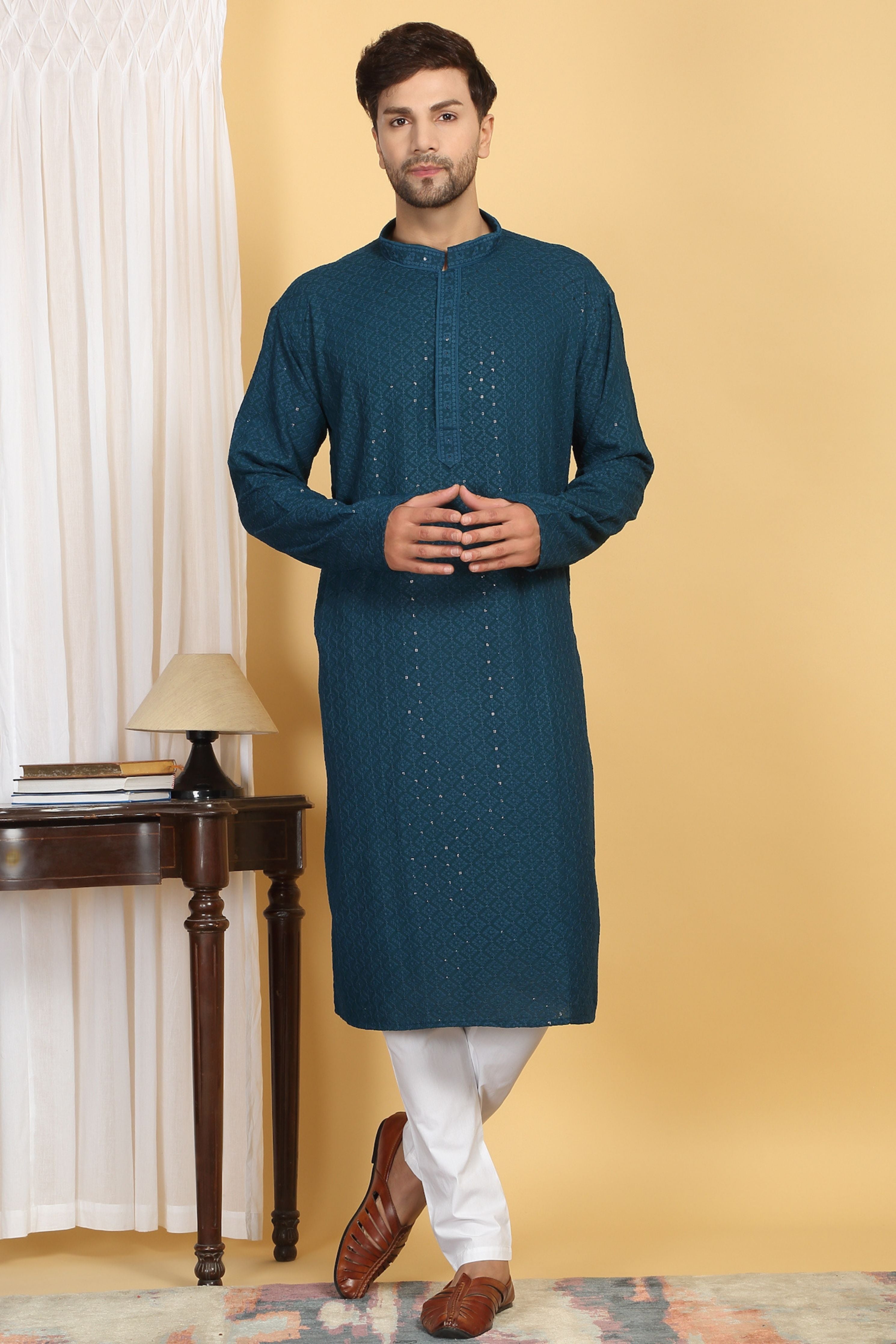 Heera Thread Embroidered Kurta Set