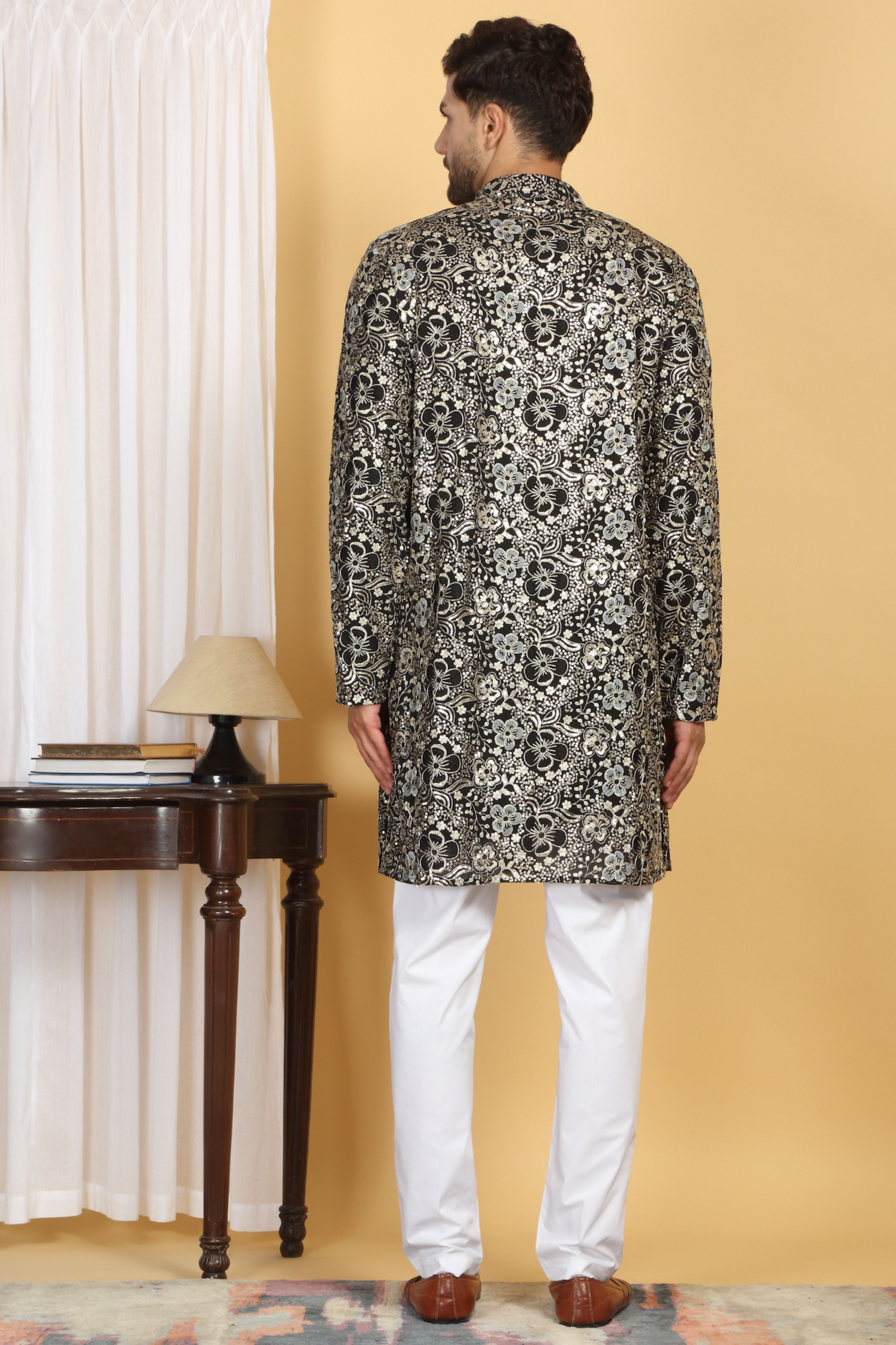 Divyakriti Black Embroidered Kurta Set
