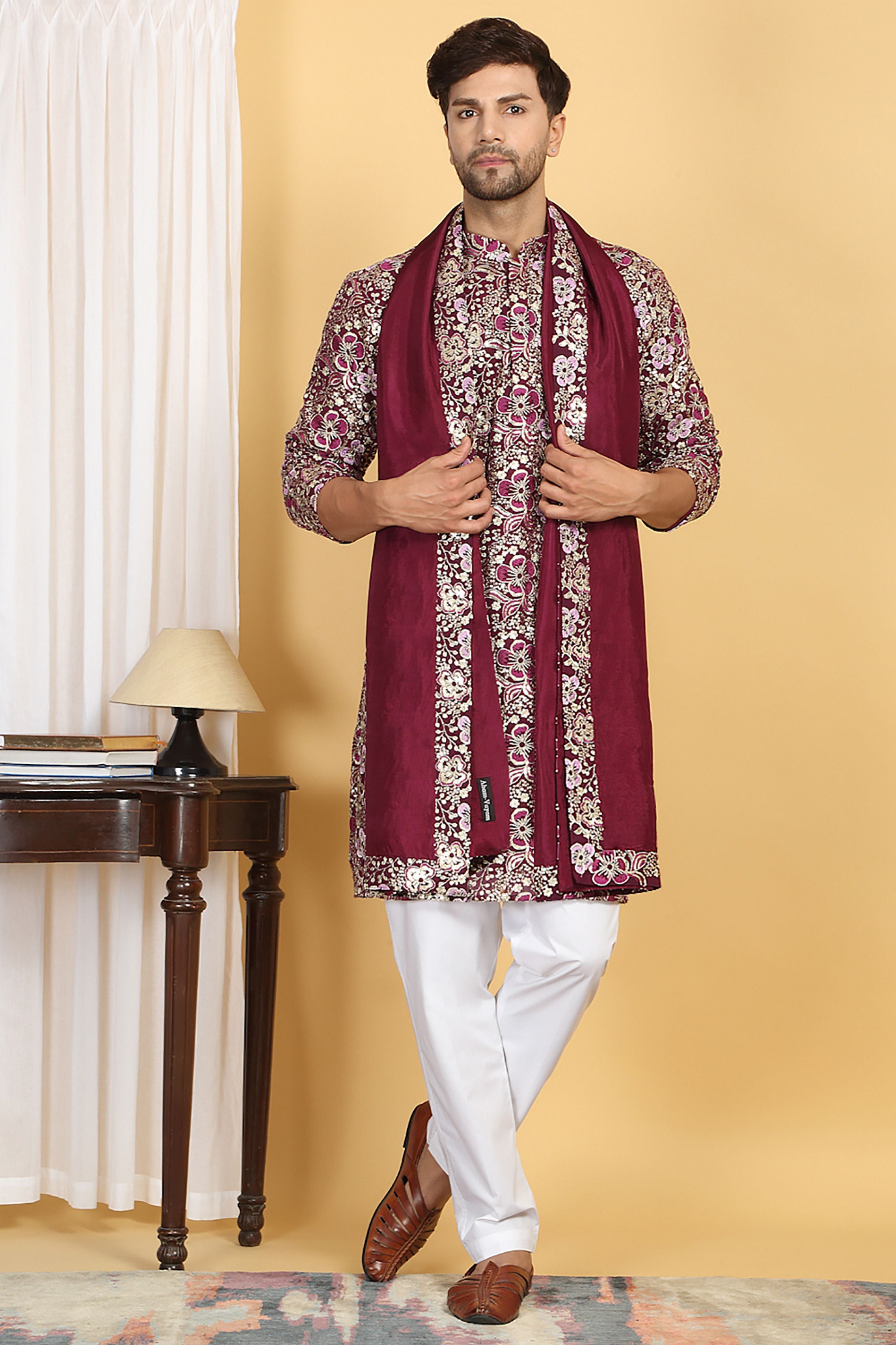 Divyakriti  Embroidered Kurta Set