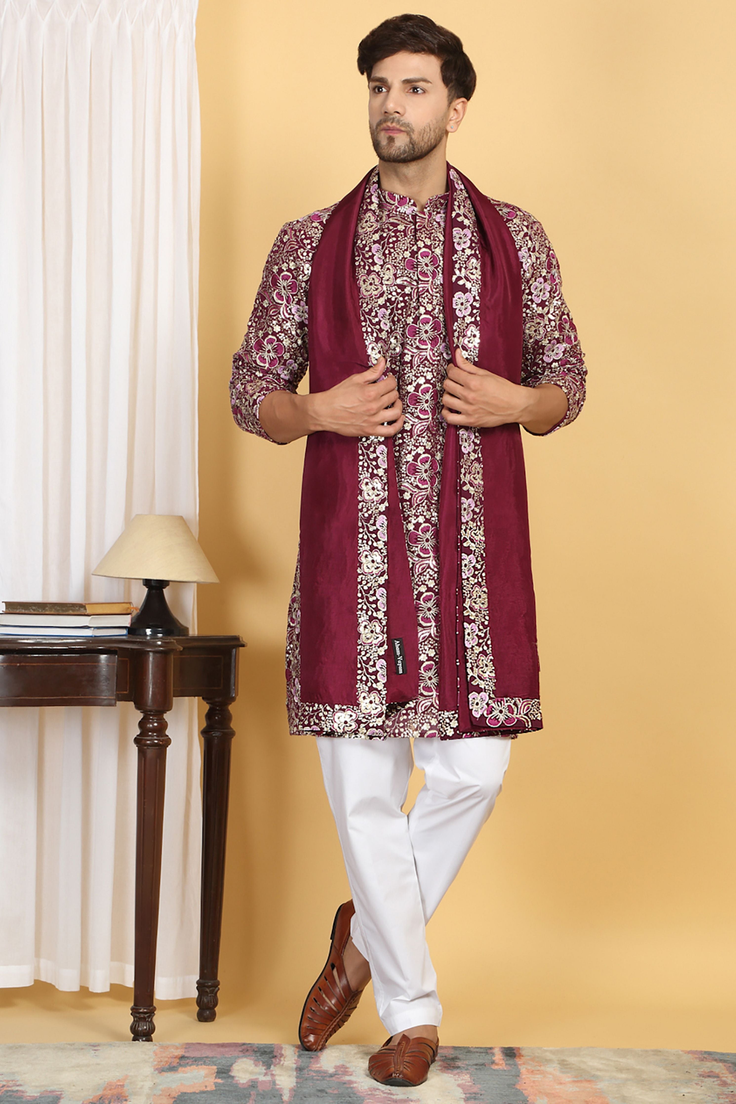 Divyakriti  Embroidered Kurta Set