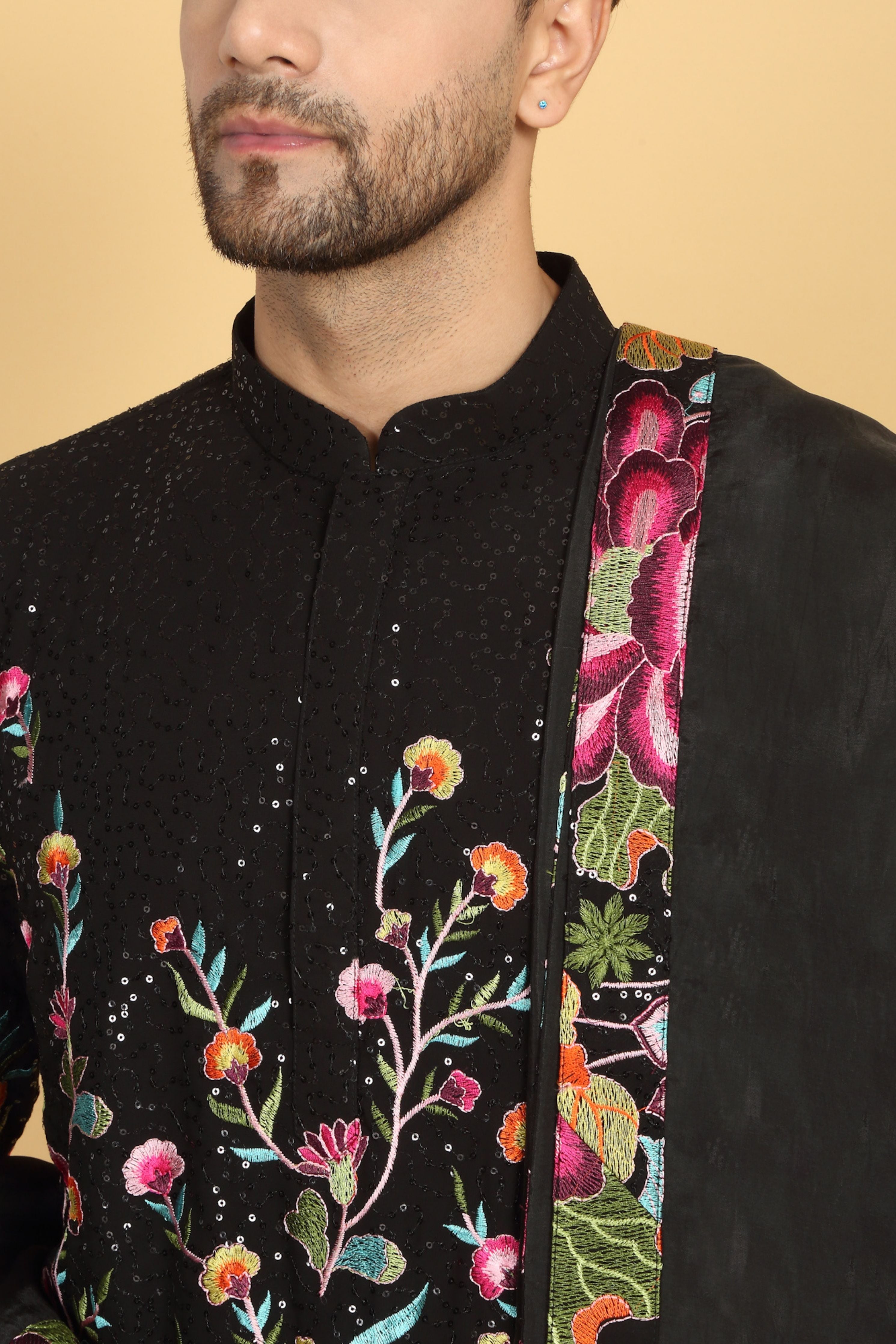 Pushp-Vihaar Embroidered Kurta Set