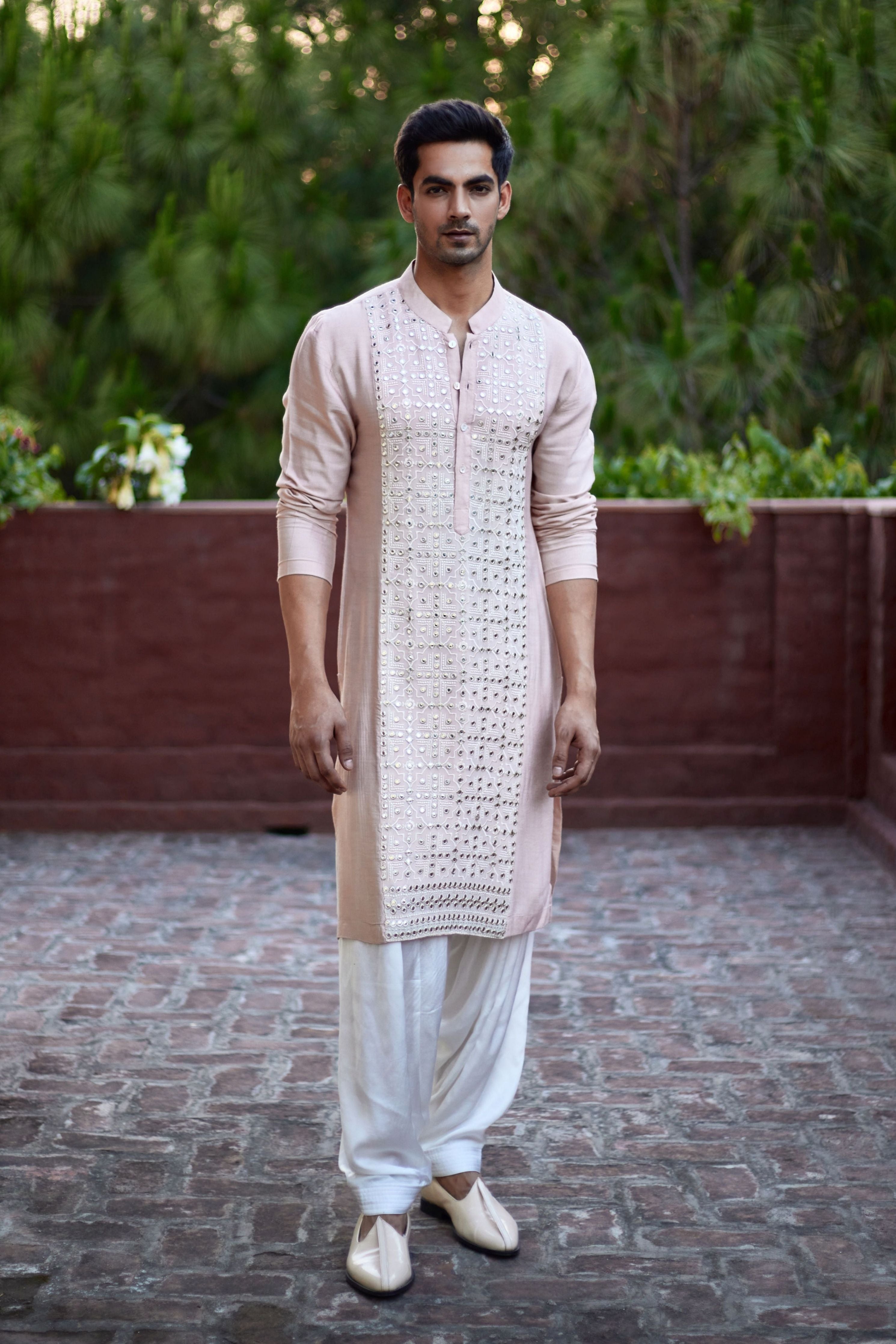 Sajid Kurta  In Dusty Peach