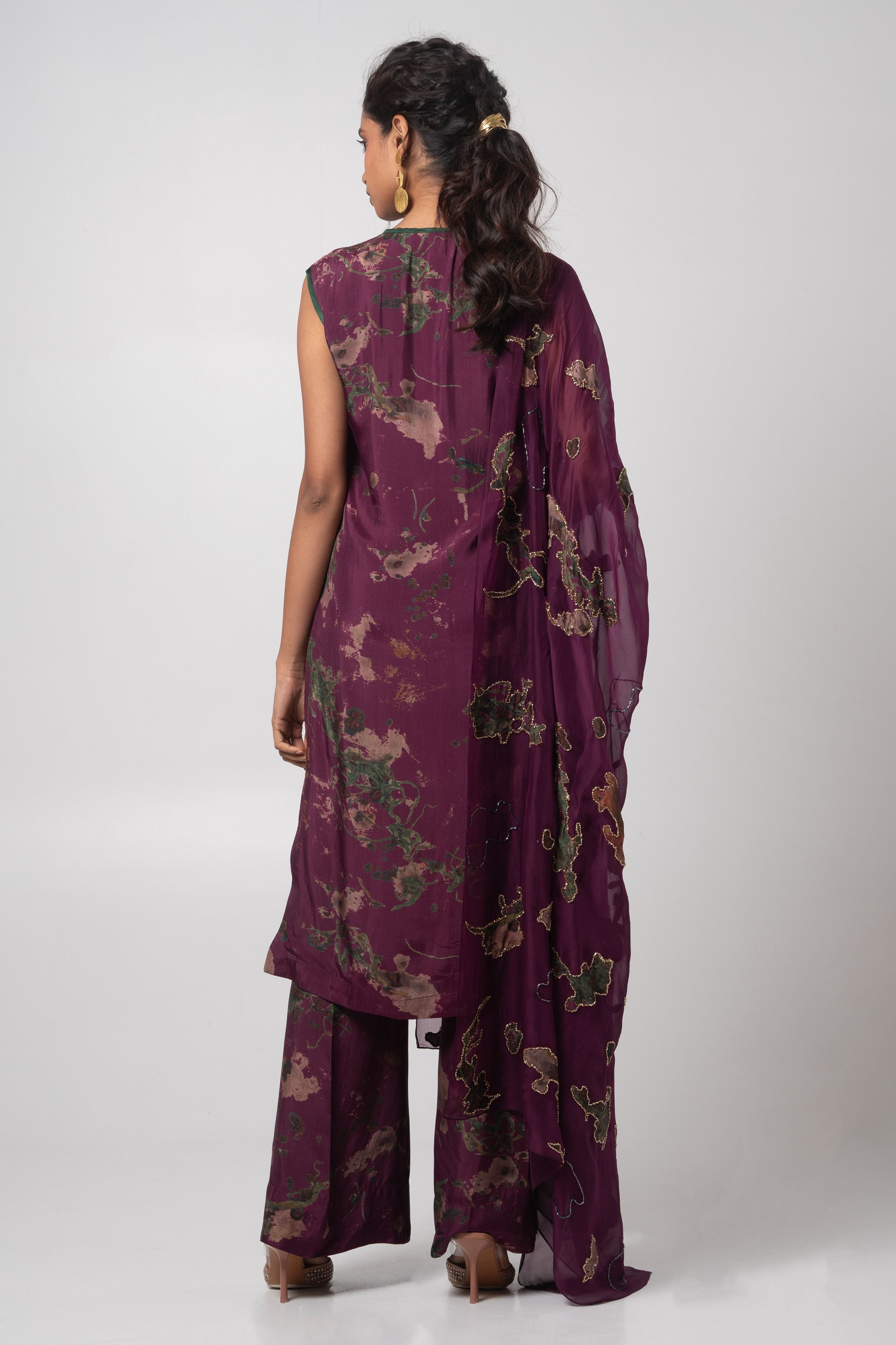 Sear Kurta Set w/ Dupatta