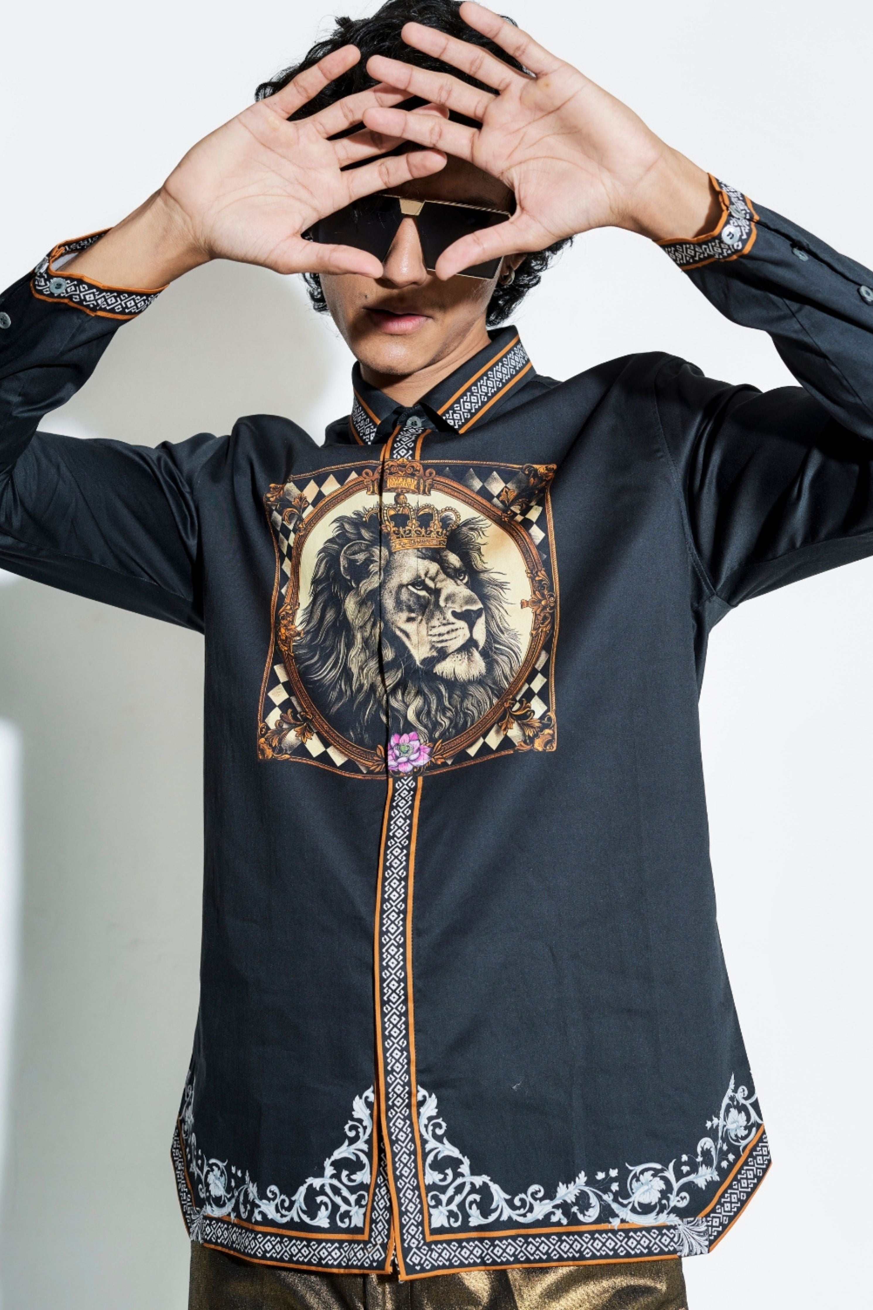 Lion Taash Printed Black Shirt