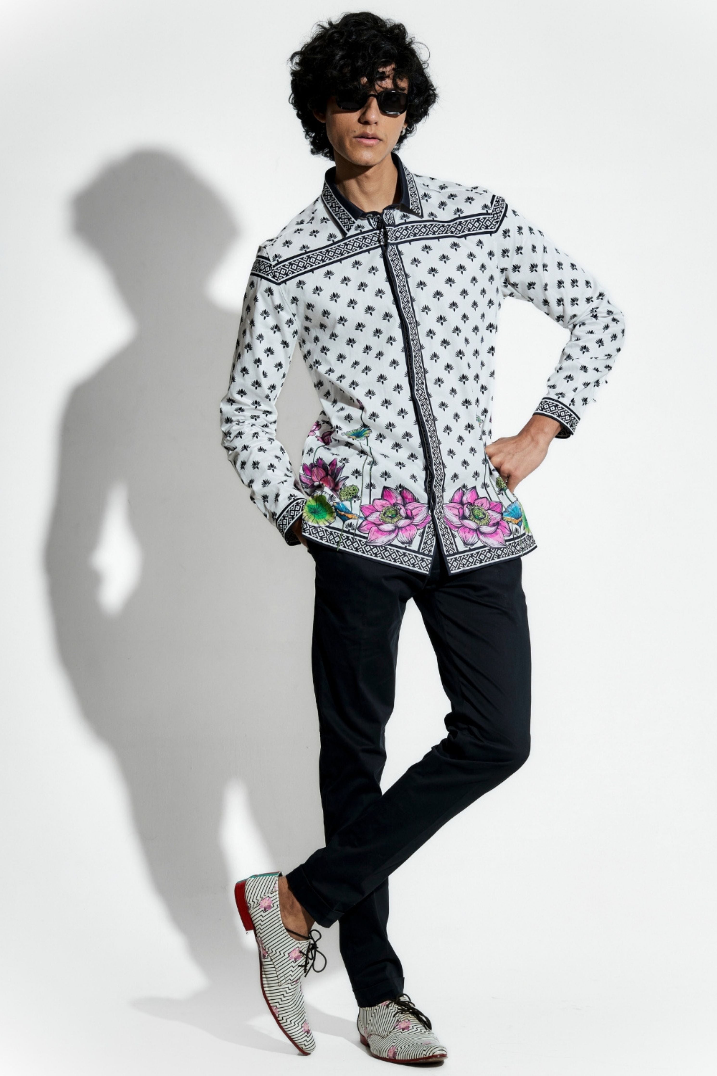 Nelumbo Black Cotton Printed Shirt