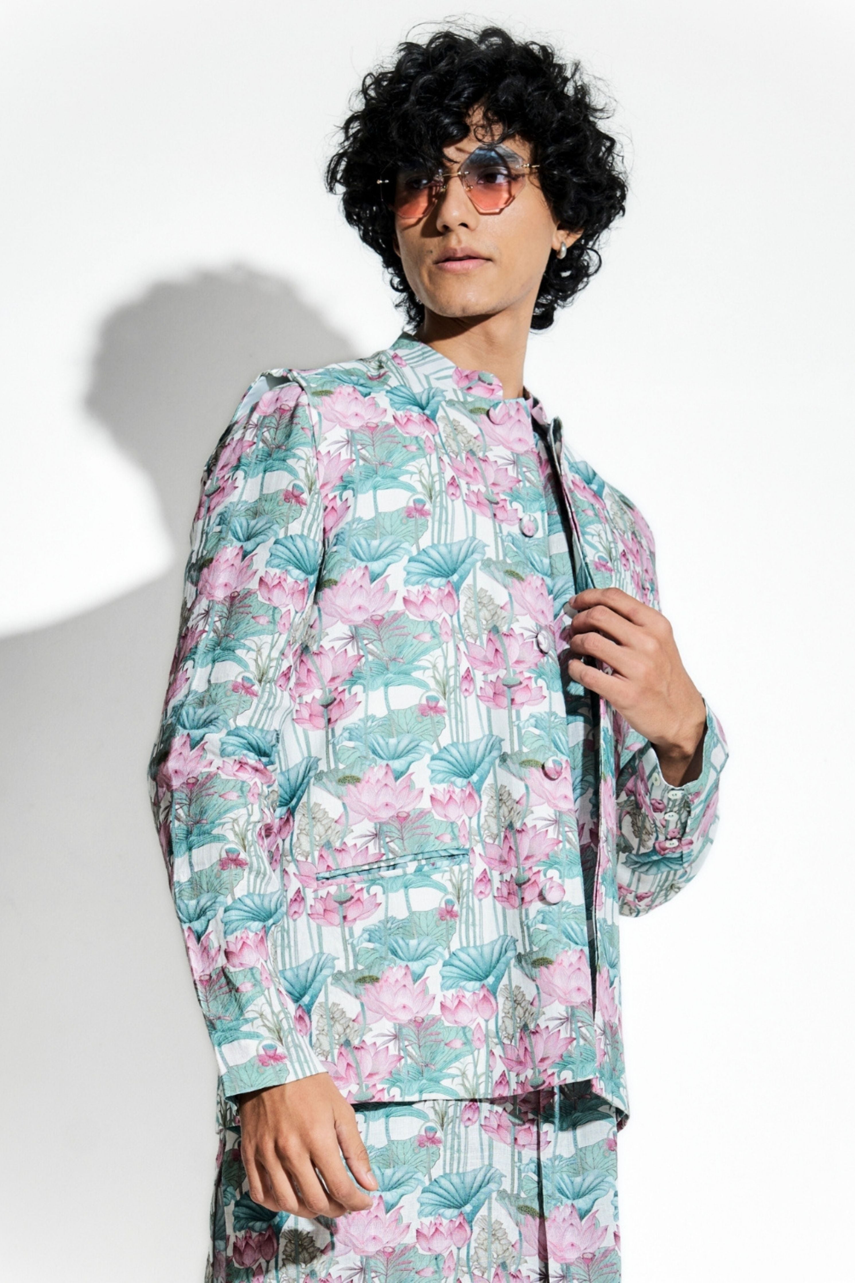 Gandharva Lotus Printed Linen Bundi