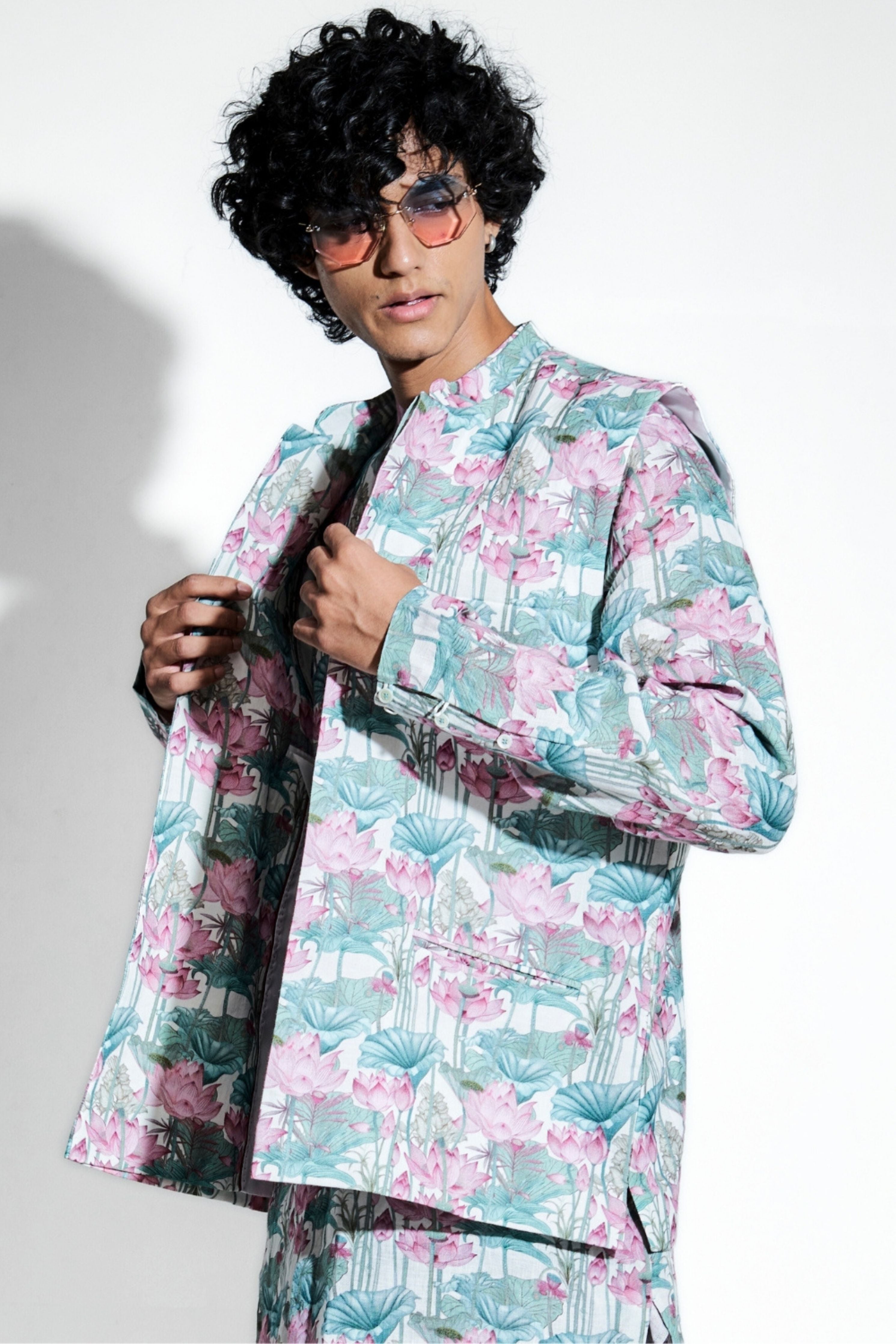 Gandharva Lotus Printed Linen Bundi