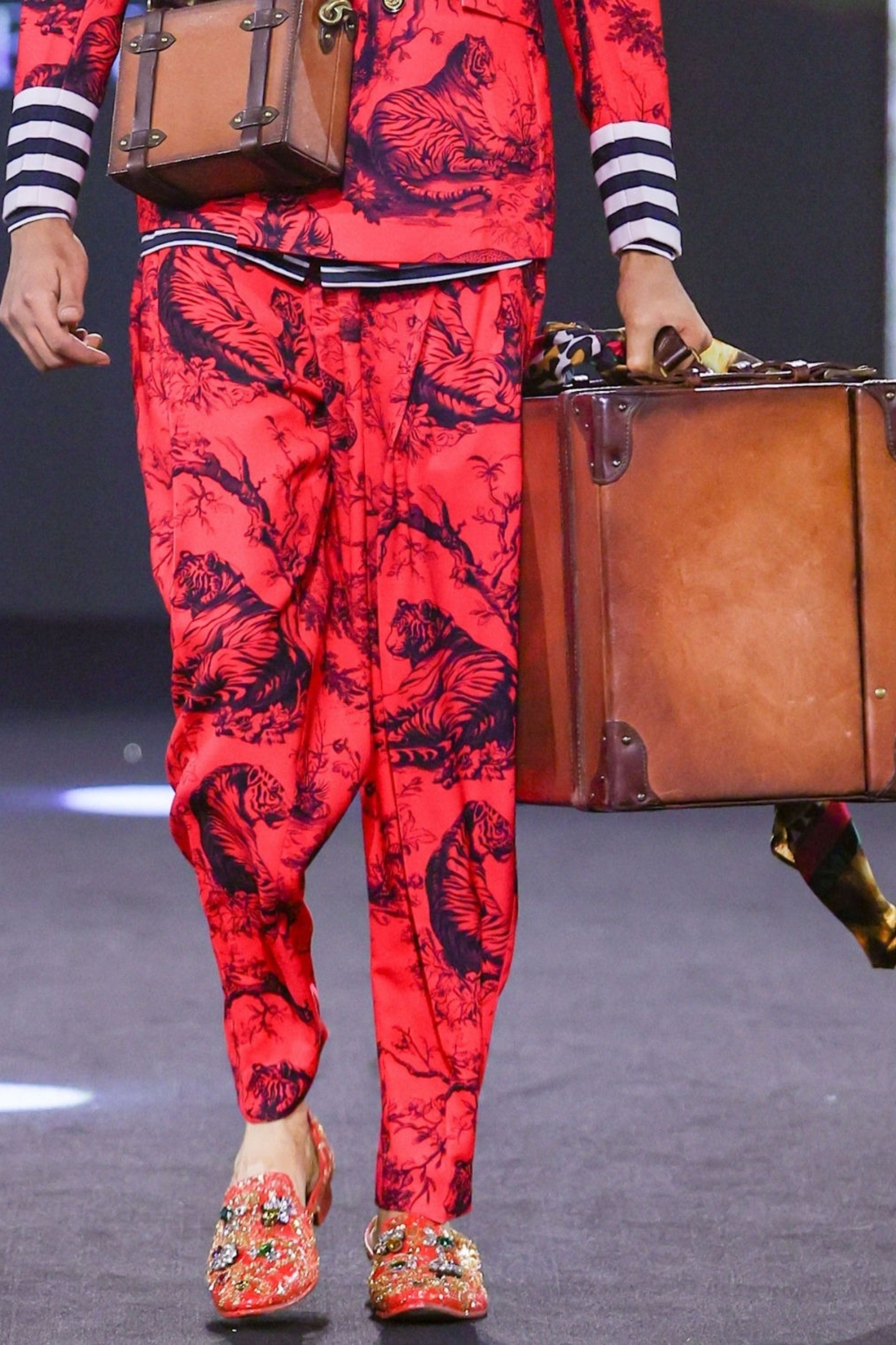 Juoy Red Double Breasted Printed Suit